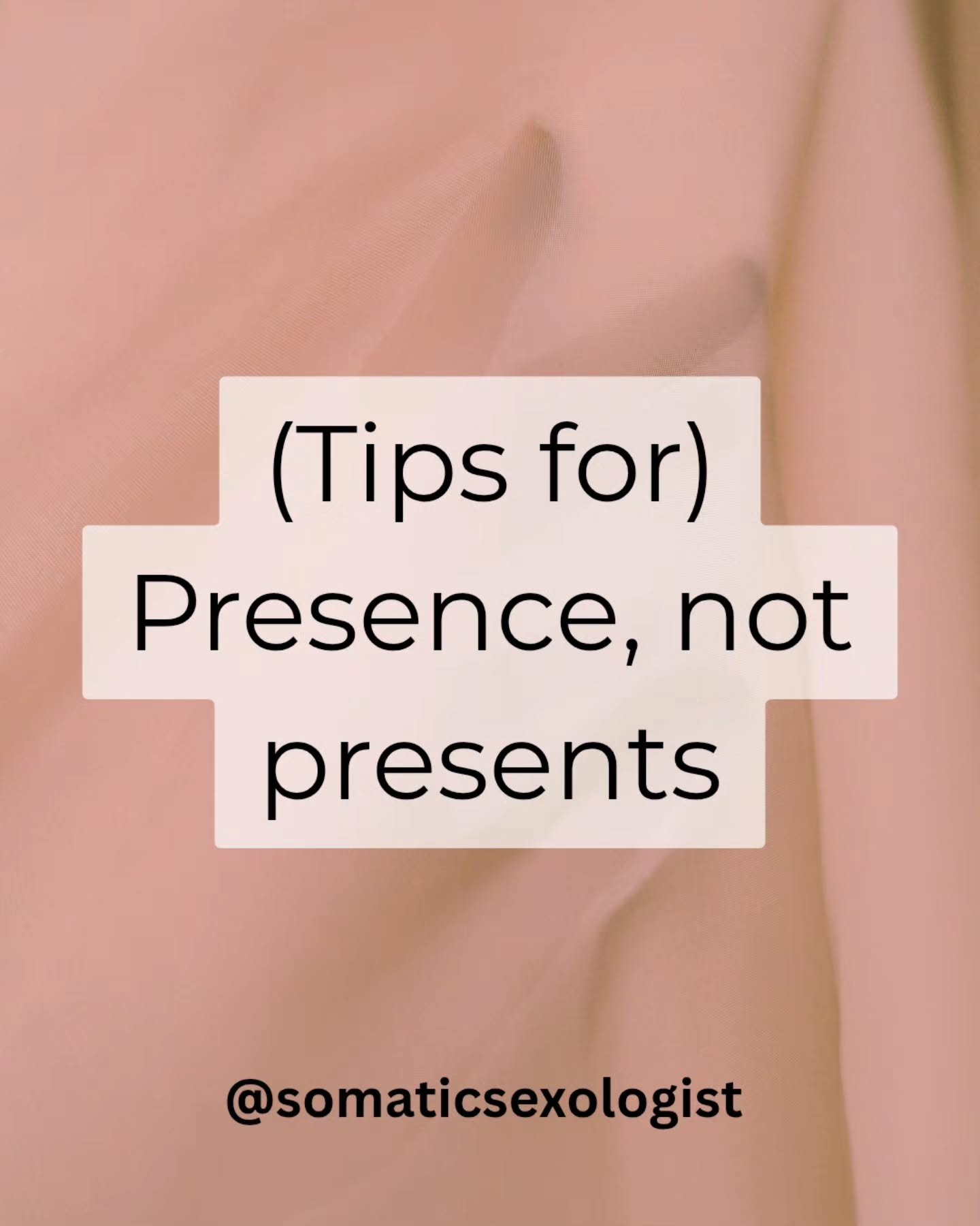 A few simple ways to practise presence this season:

Well, as always, my favourite tip is simply, take a breath. Ita applicable in almost every situation to create a connection to yourself, your body, the present moment. 

On top of that, here are 3 