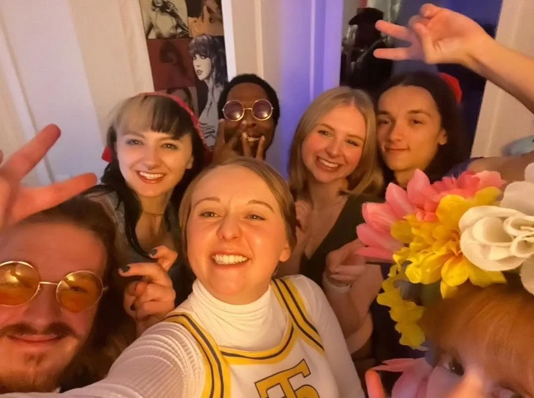 A little delayed, but Happy Halloween Part 2 🎃🍻 I hope you all had a spooktacular October. This year will certainly be one to remember. A special shoutout to @amanda_ford_ &amp; @zachterra for hosting us last weekend! We had a lot of fun! 🥂

Elect