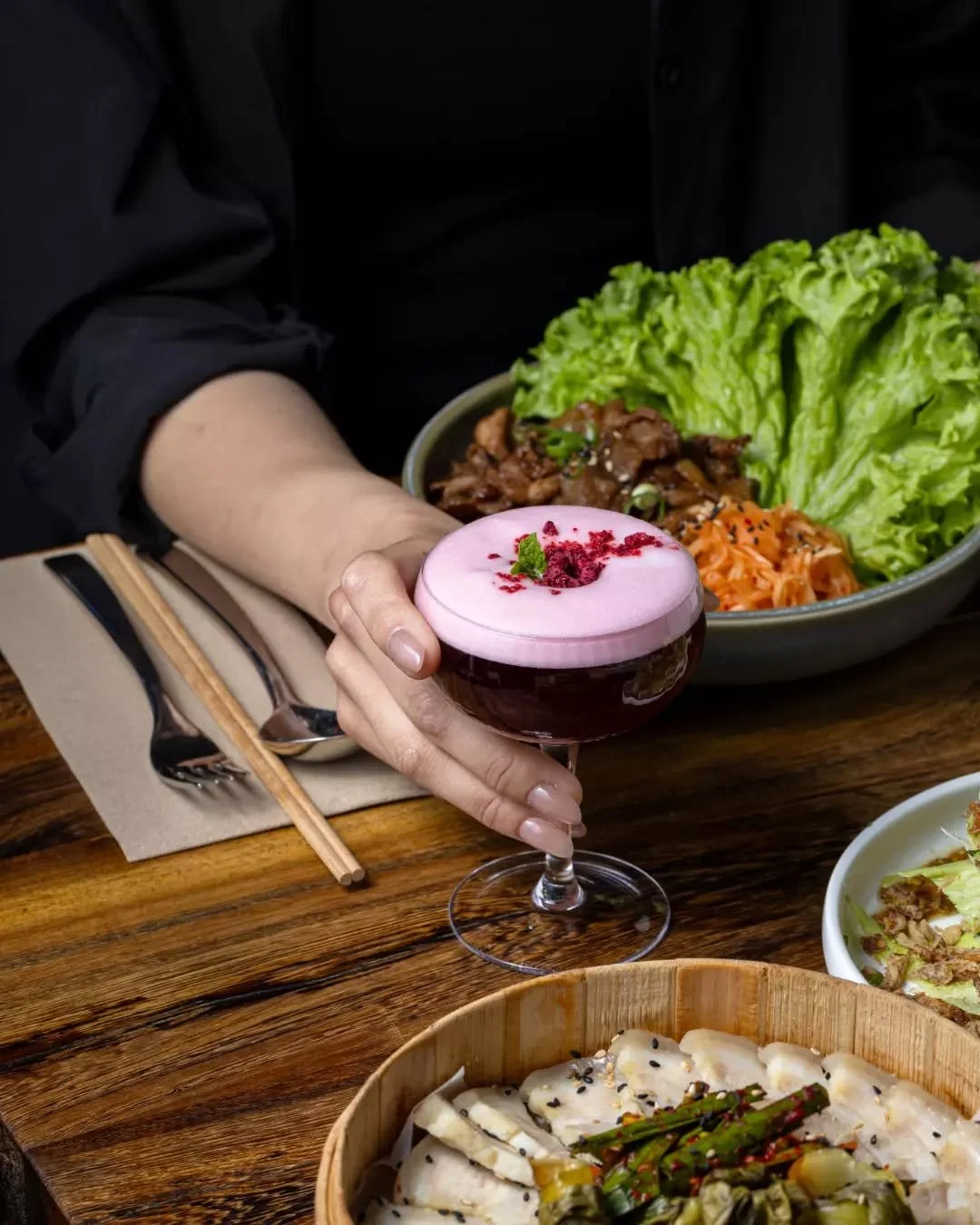 POV: You found the perfect spot for Galentine&rsquo;s. 🕯️🤳

Atmosphere? Curated. Drinks? Flowing. The girls? Iconic. We&rsquo;re making Seoul Night the headquarters for your Feb 14th alternative. 🏮🍷

Secure your spot via the link in our bio. 📍🔥