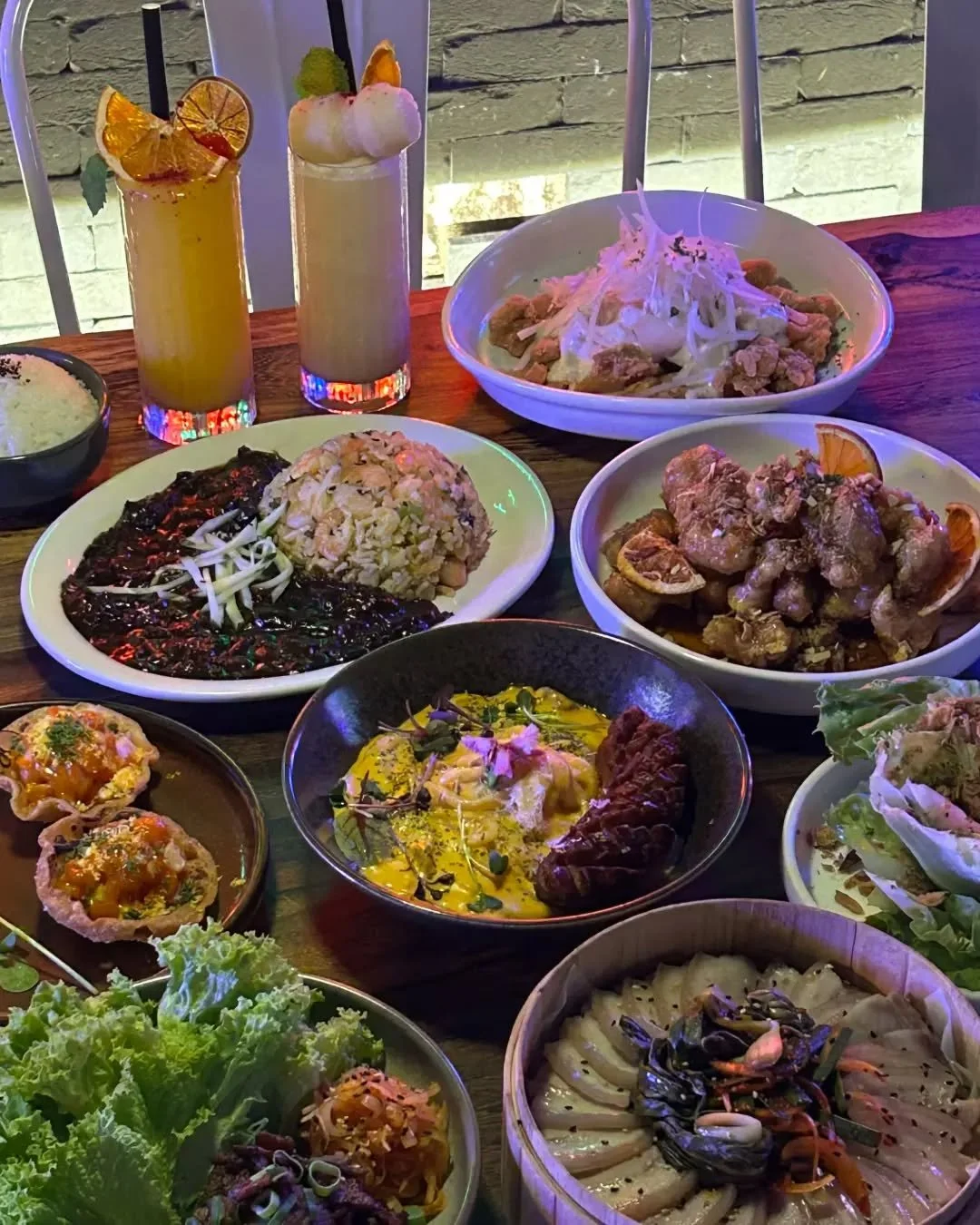 New month, same obsession. 🥢 We&rsquo;re kicking off March with a table full of the greats: Bossam, Honey Soy Chicken, and that smoky Jajangmyeon Fried Rice. Whether you're fueling up for the weekend or just hiding from the rain, we've got the perfe