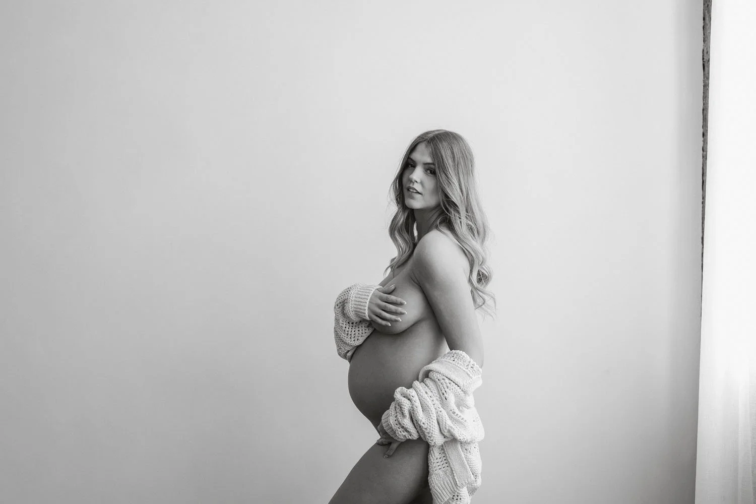 empowering-maternity-photoshoot-narrative-london-18.jpg