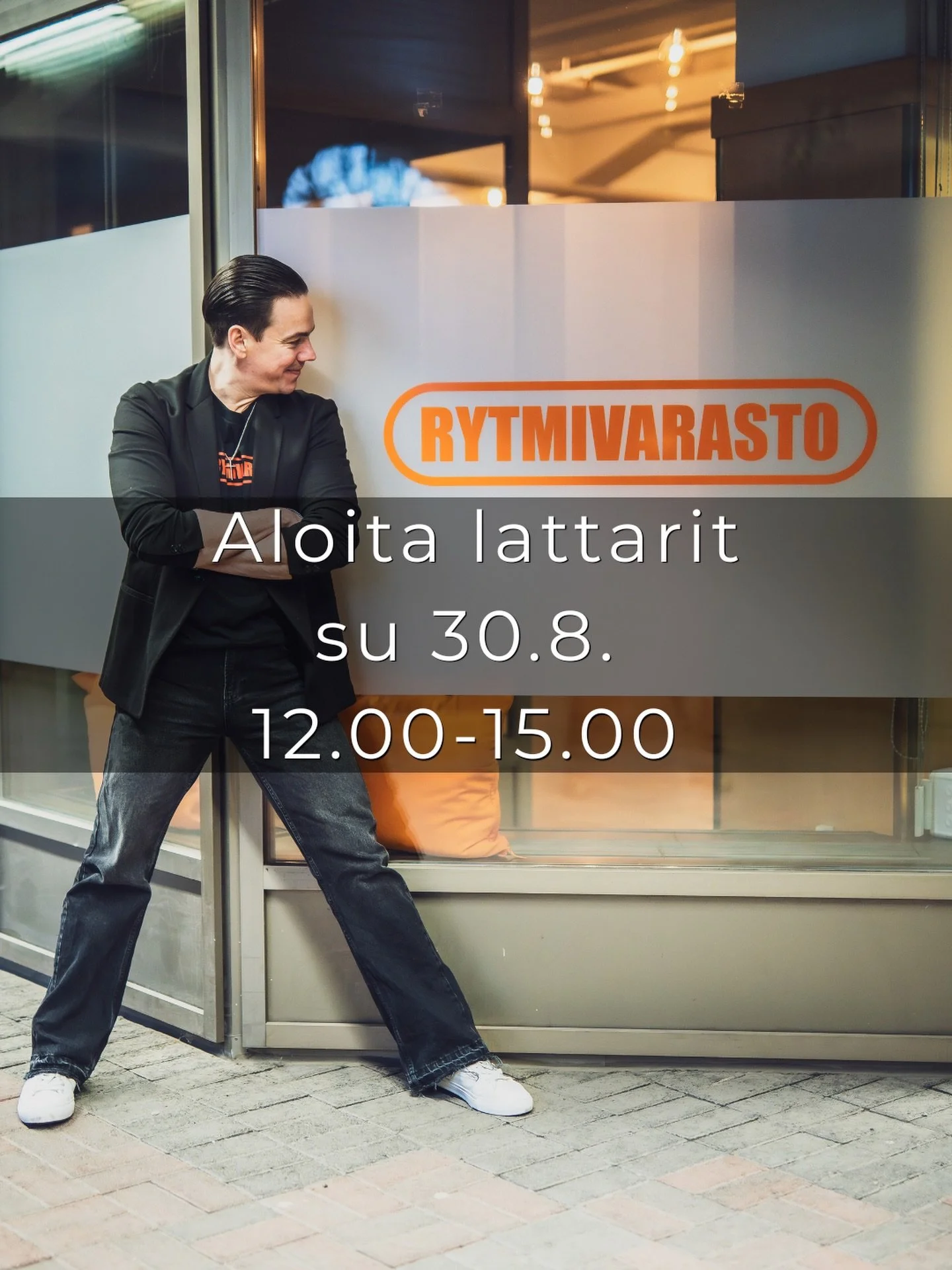Tule aloittamaan lattaritanssit Matti Puron kanssa Rytmivarastolla!

Kolmen tunnin aikana tutustut viiden lattaritanssin perusteisiin rennossa ilmapiiriss&auml; muiden aloittelijoiden seurassa. Tunnit tanssitaan soolona, joten et tarvitse omaa paria.