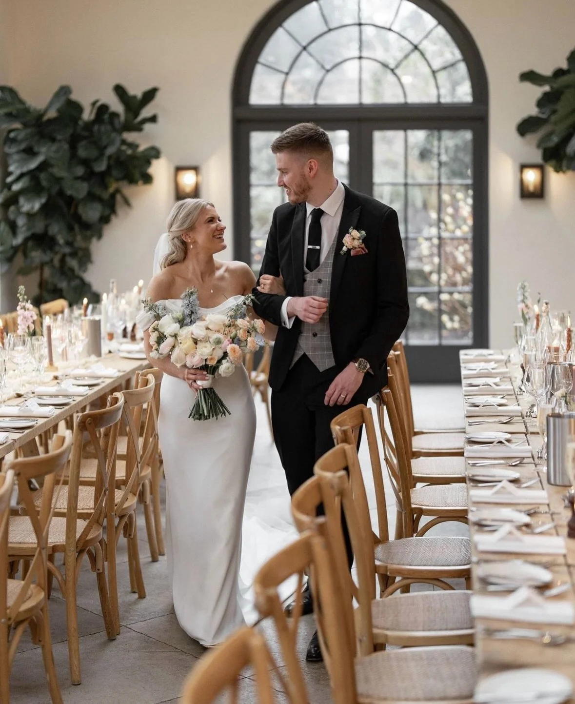 A little spring inspo throwback 🌸 🤍 one of my favourite ever bouquets 

@middletonlodge 
@jessica.wilson.5 
@monkeymole