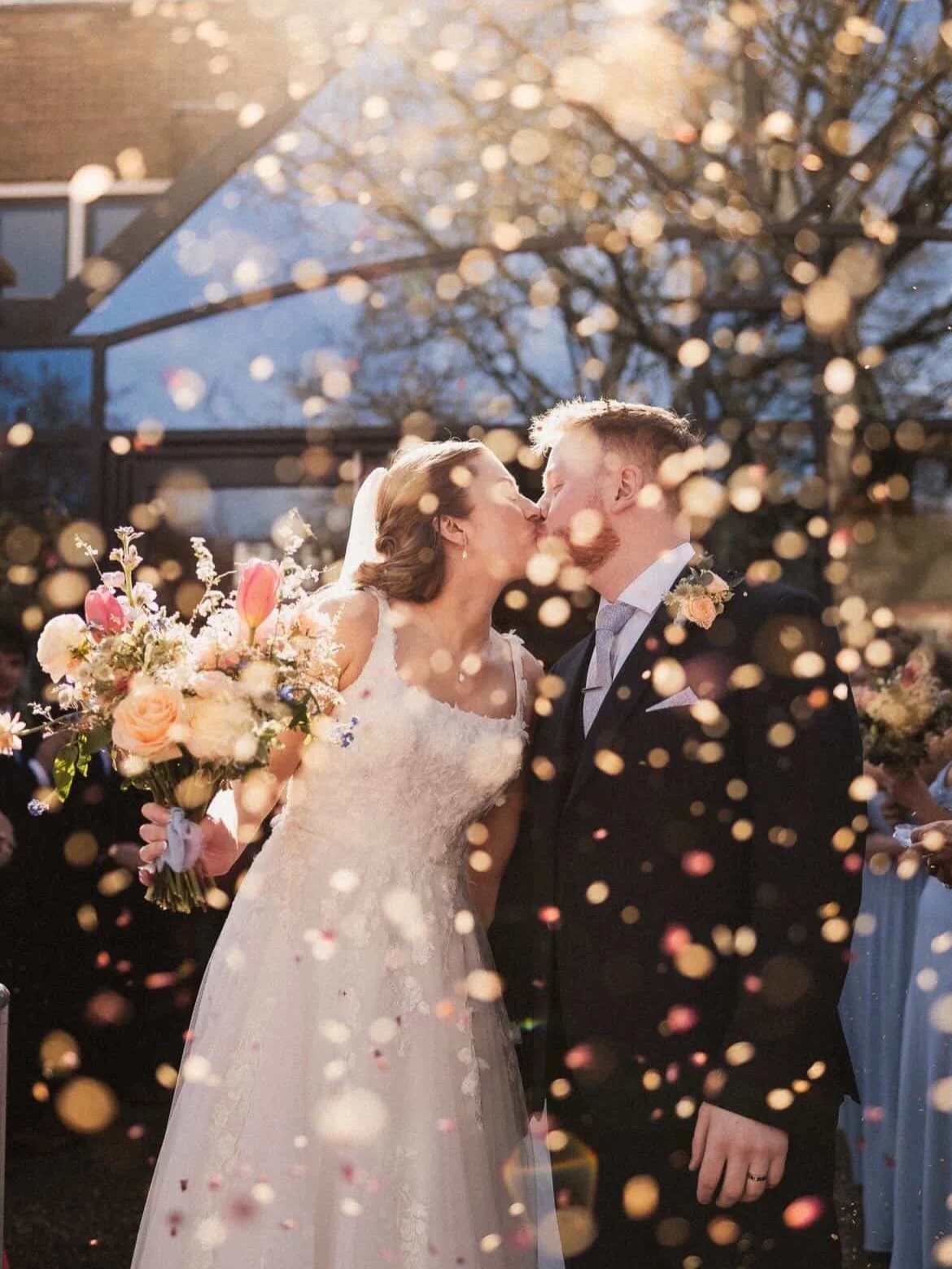 Ella &amp; Billy 🌸🤍

Delivering Ella&rsquo;s bouquets on the morning of the wedding felt so special 🤍 after months of planning, everything finally came to life. Watching her bridesmaids&rsquo; faces light up seeing the flowers was such a lovely mo