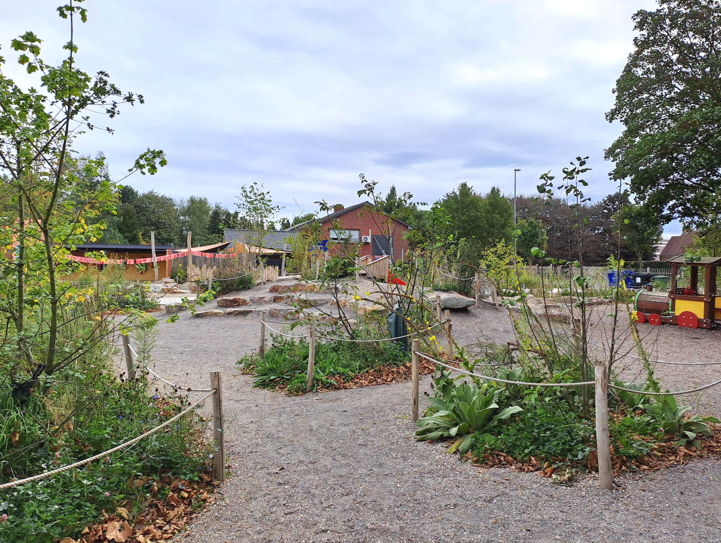 Peekaboo groene speelplaats!