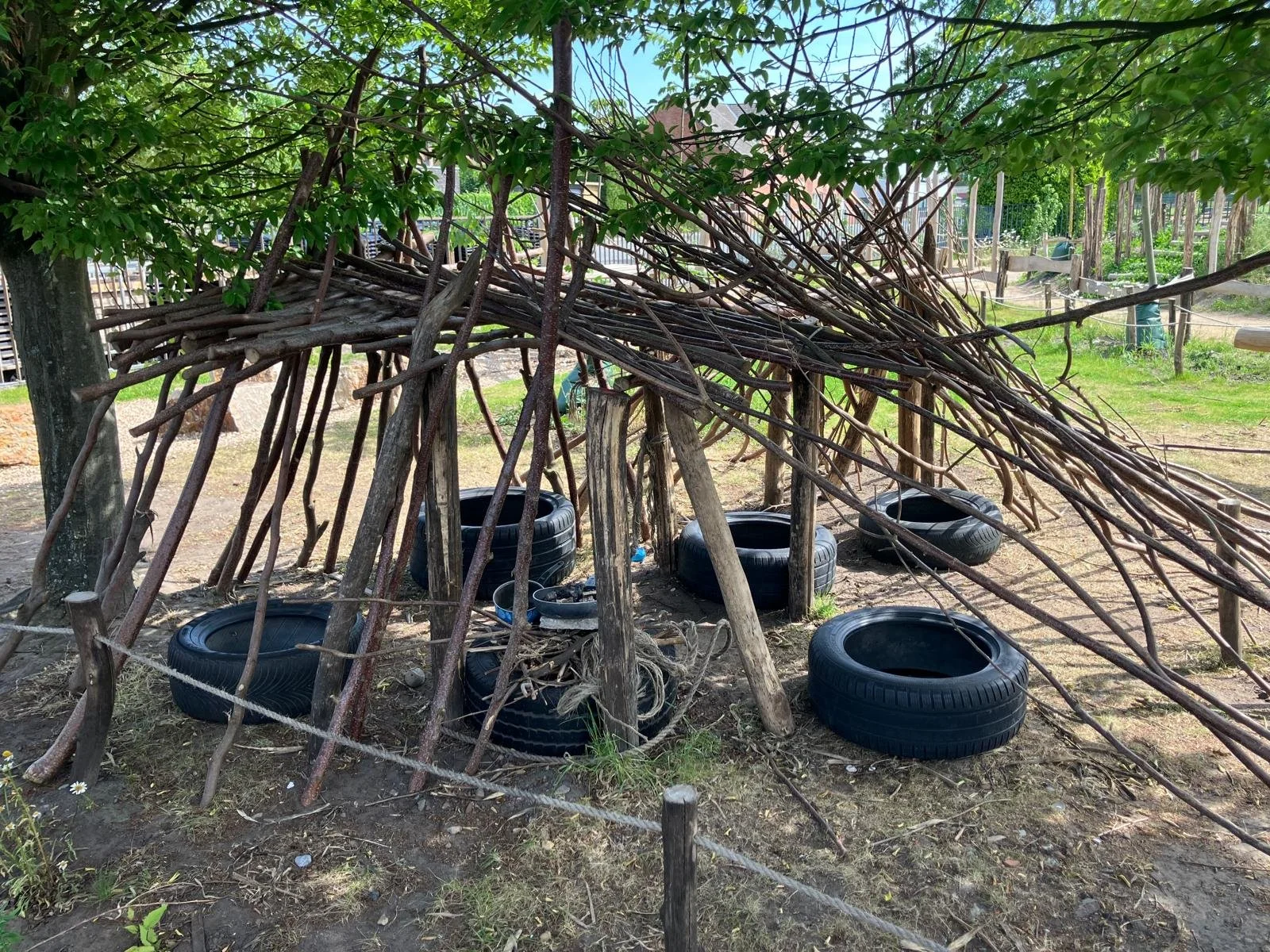 Loose parts play Losse materialen op scholen