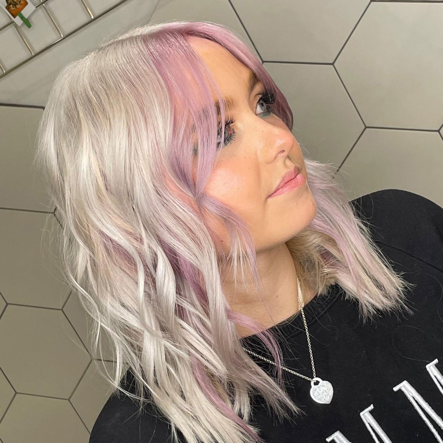 Semi-permanent Colouring