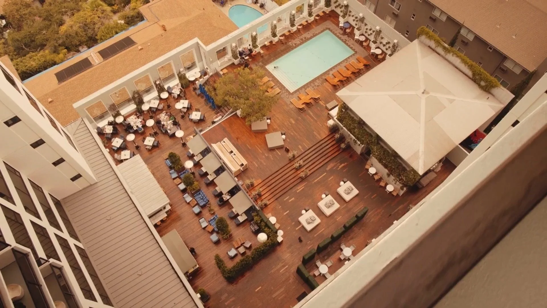 white-rabbit-sky-lounge-west-hollywood-06.jpeg