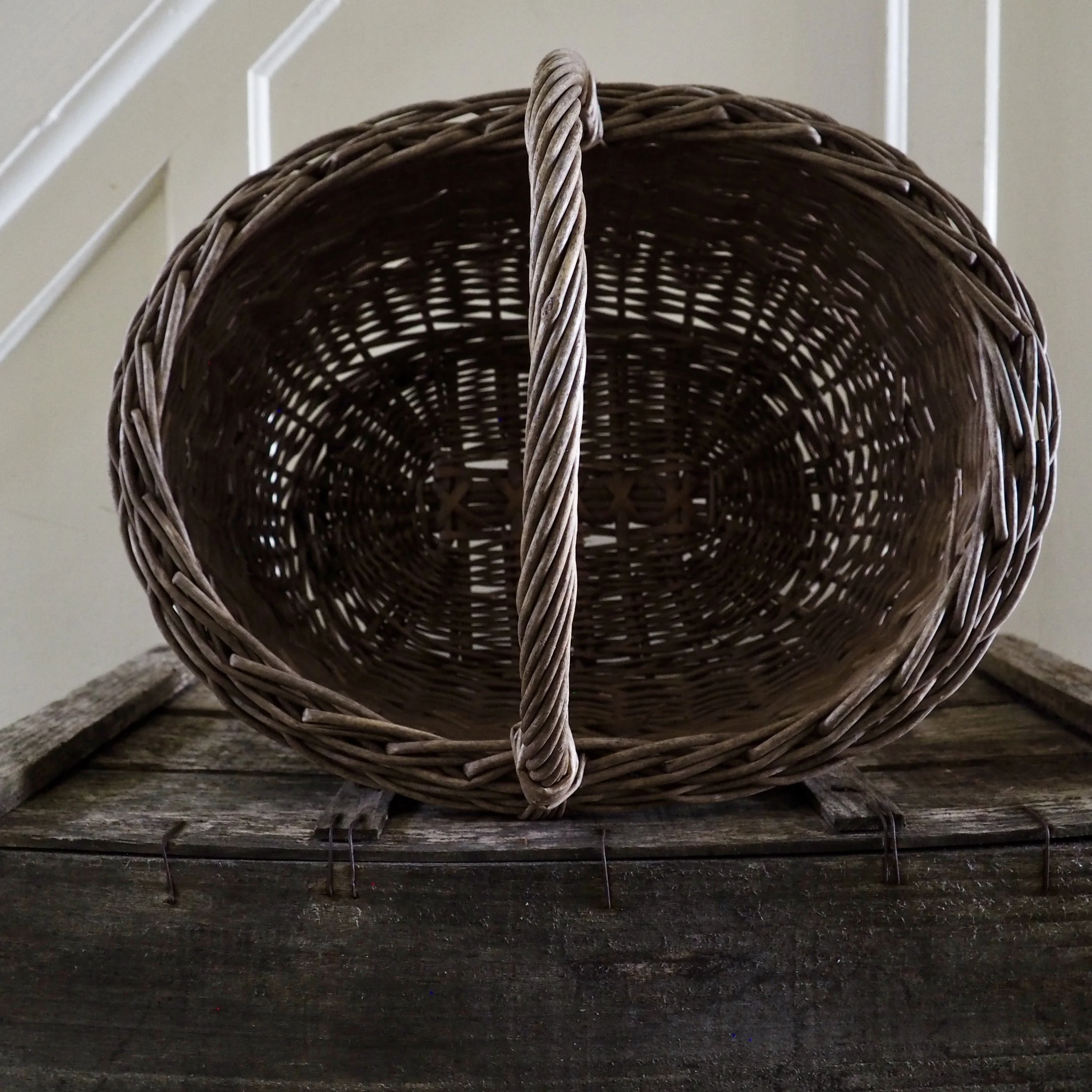 Vintage wicker basket with handle