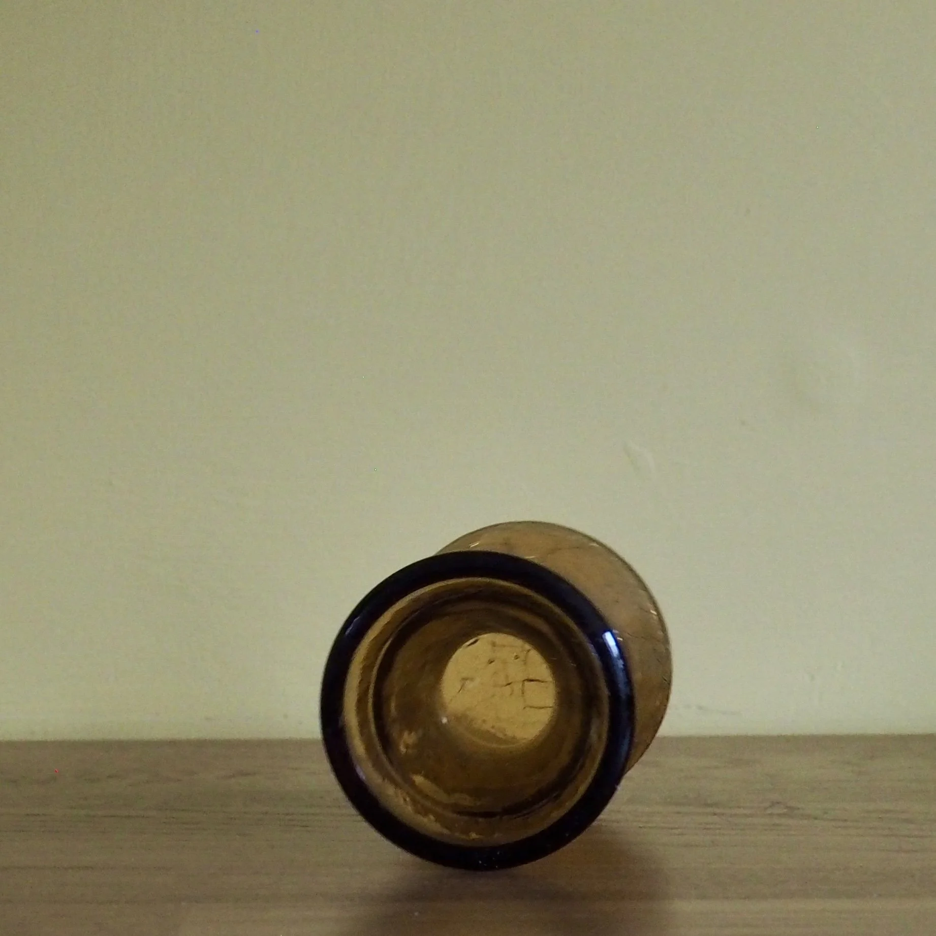 IMG_1048.jpeg Small vintage Amber crackle glass vase