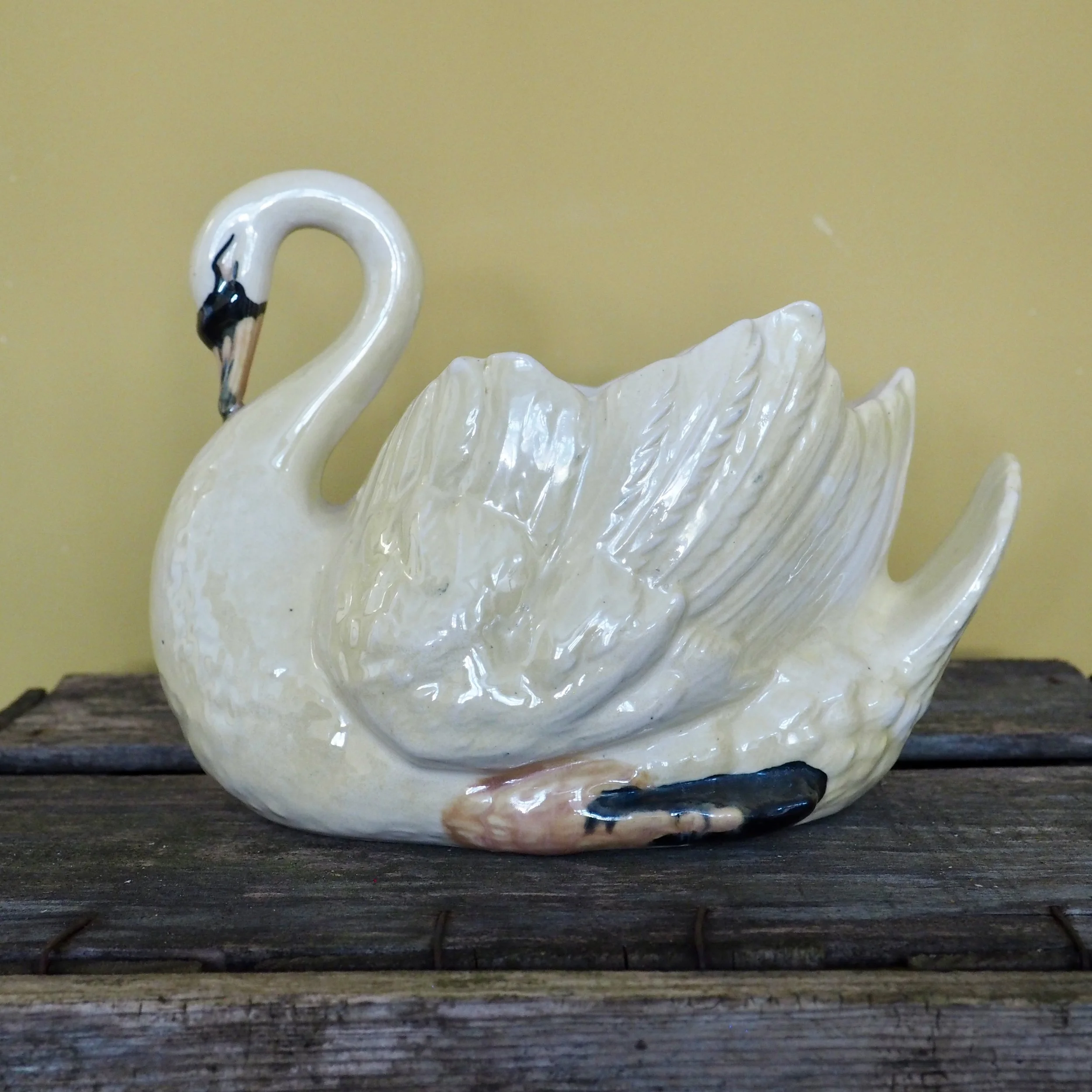 1940's vintage swan plant pot