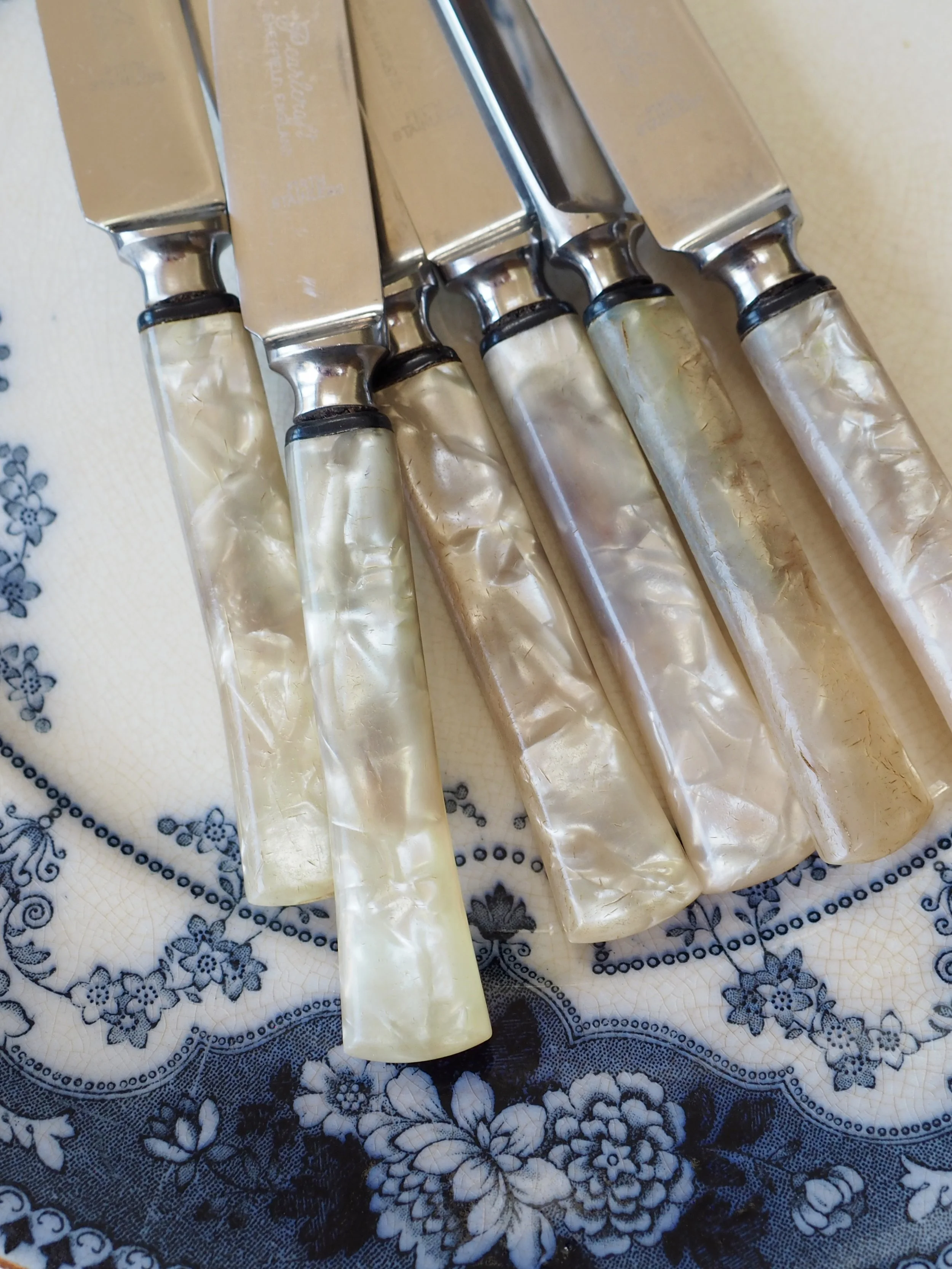 Pearl handled vintage knives