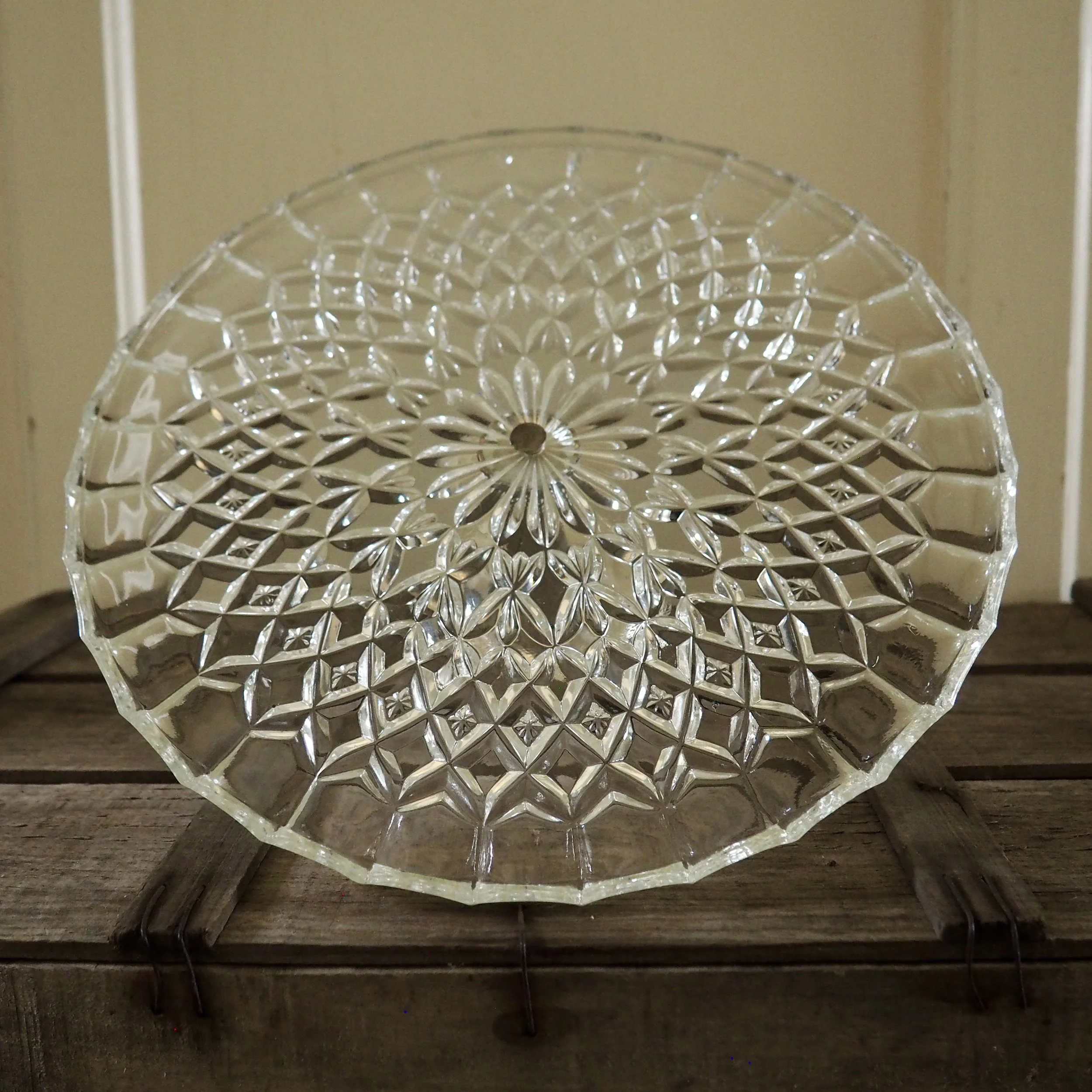 extra large pressed glass cake stand top view