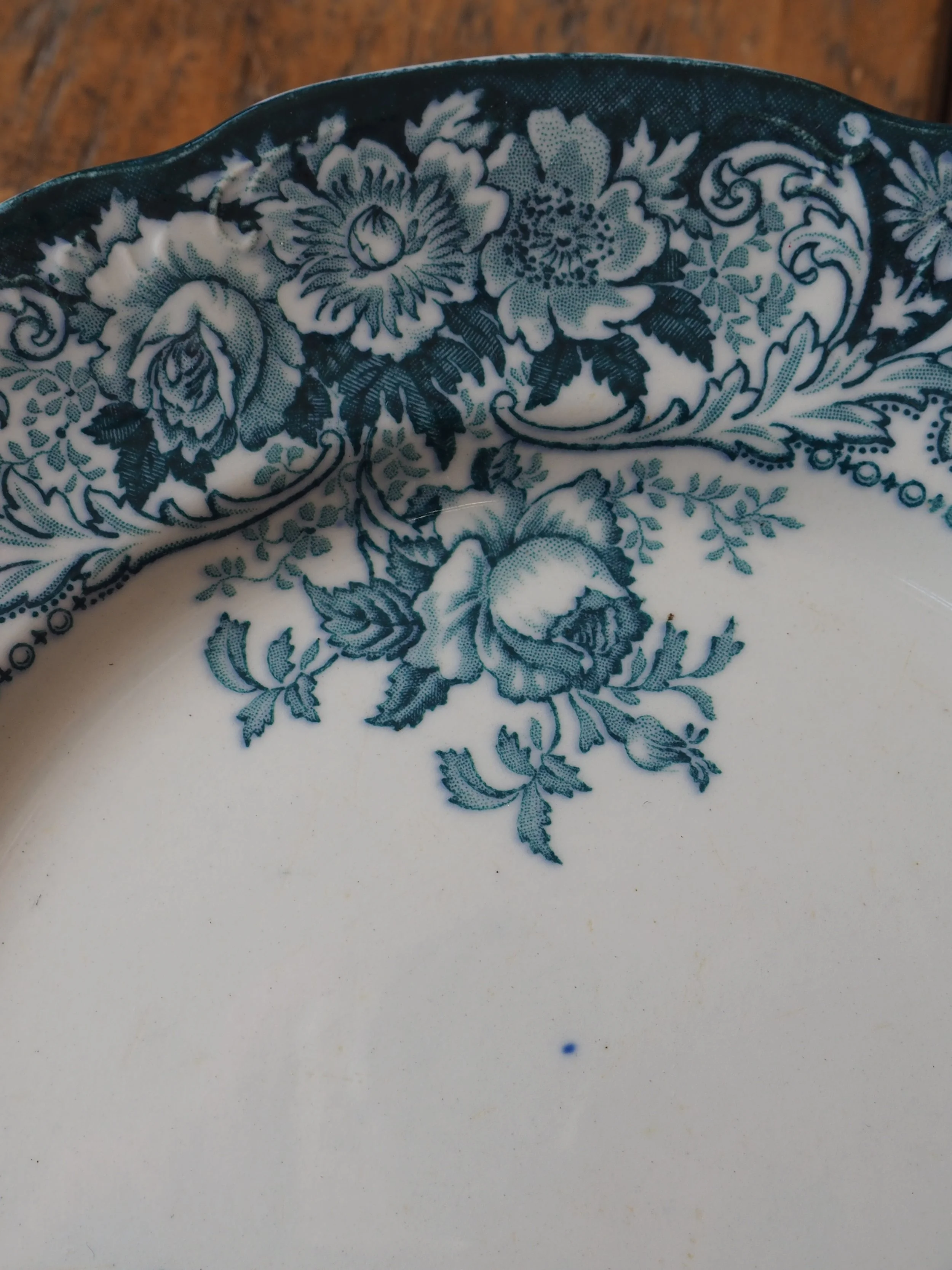 Close up of Belmont plate