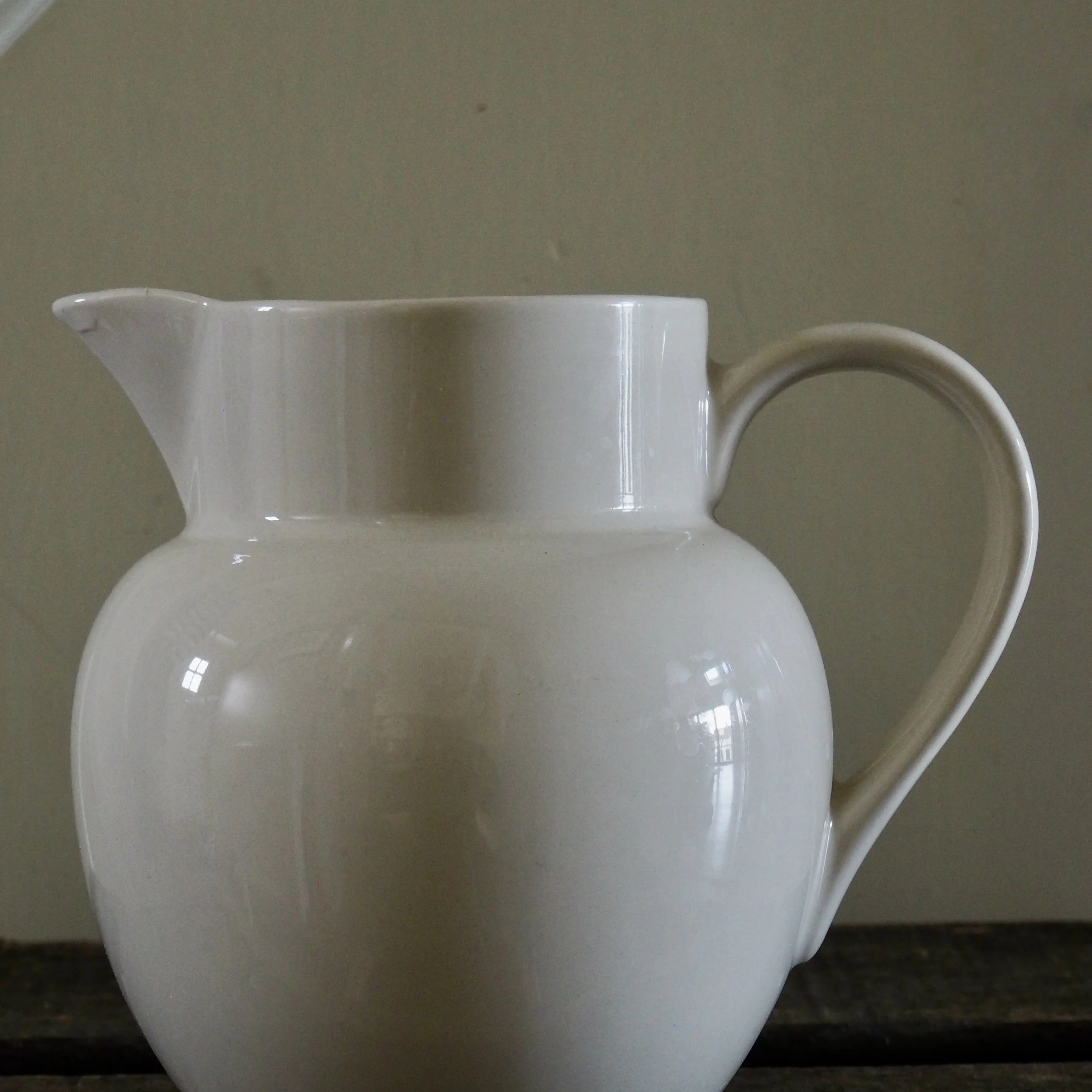 1/2 pint white vintage milk jug