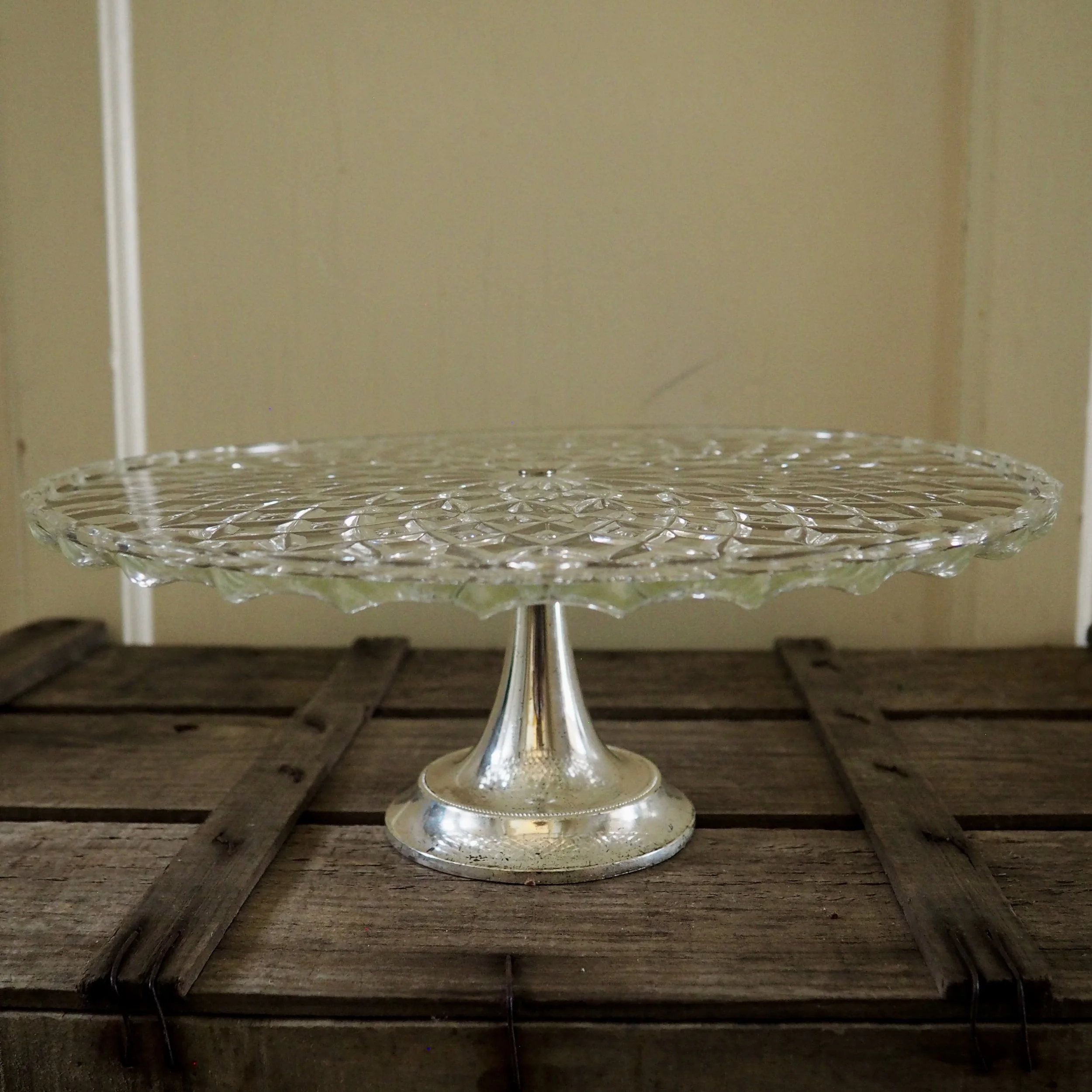 extra large pressed glass cake stand