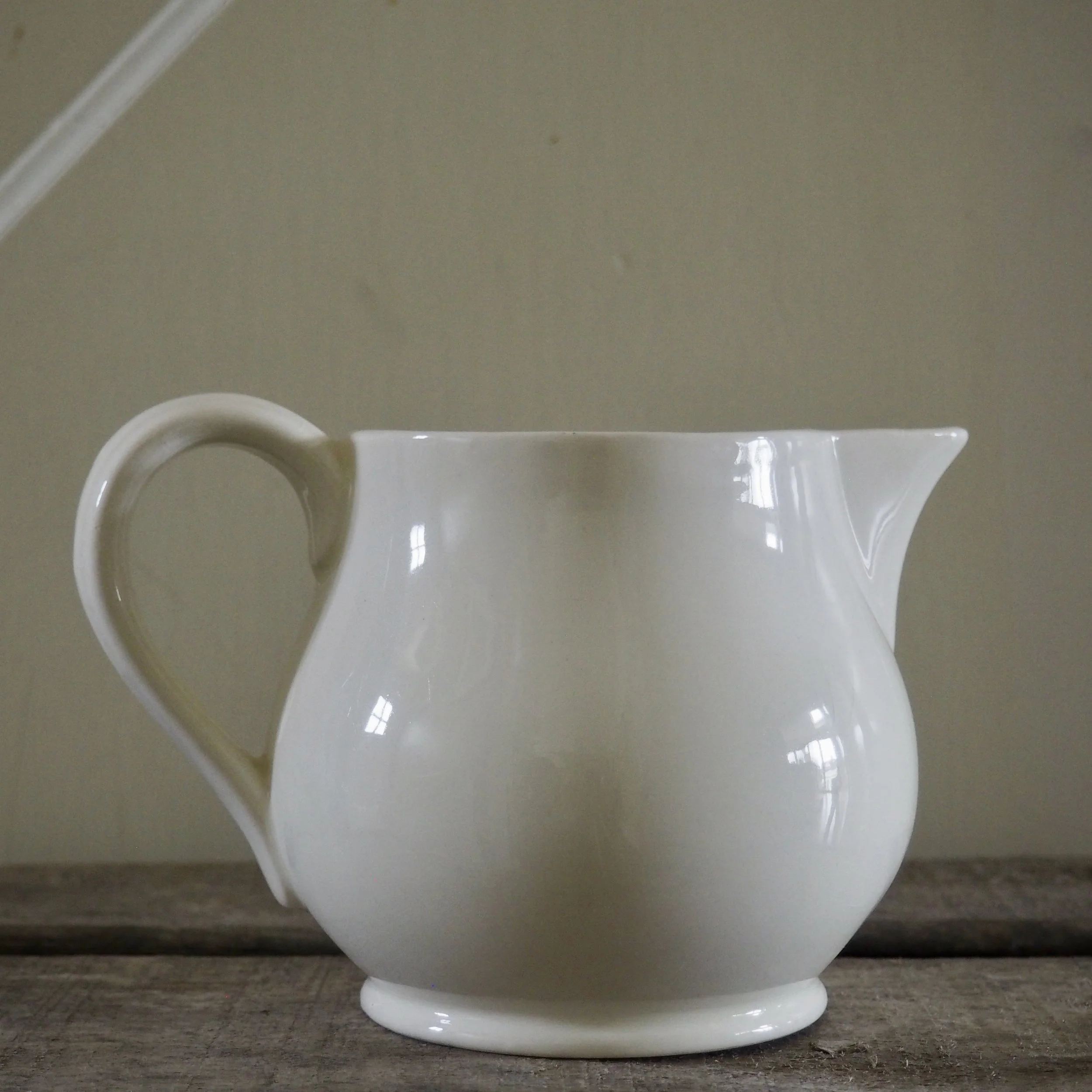 vintage white 1/2 pint milk jug