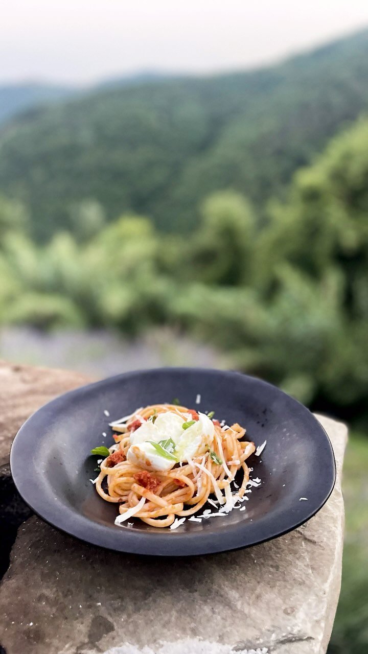Direkt aus dem Herzen des Piemont 🇮🇹
Wir haben neue Pasta-Kreationen getestet – mit lokalen Zutaten, frischer Inspiration und ganz viel Liebe zum Detail. Stay tuned! 🍝✨
#piemont #pastautentica #santapasta #verdammtgut #inspirationtrip