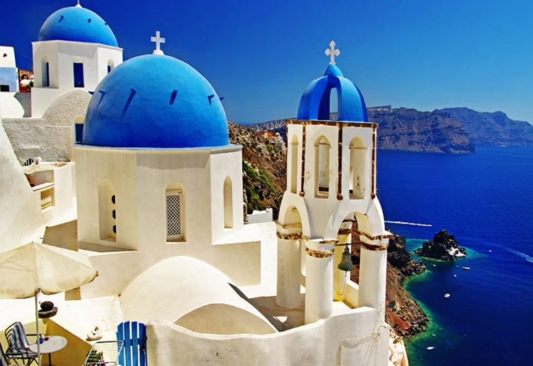 Santorini 1.jpg