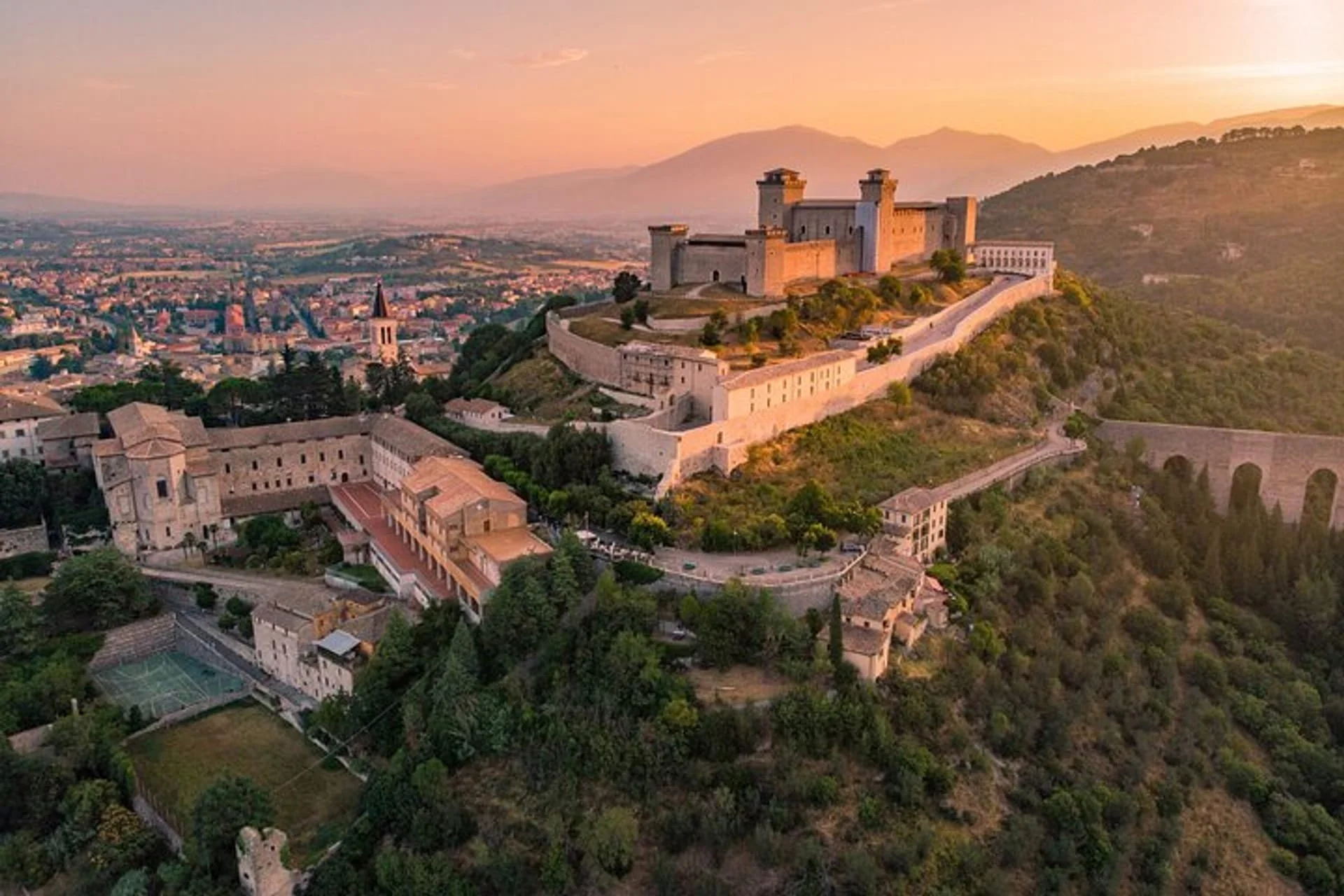 Rocca spoleto.jpg