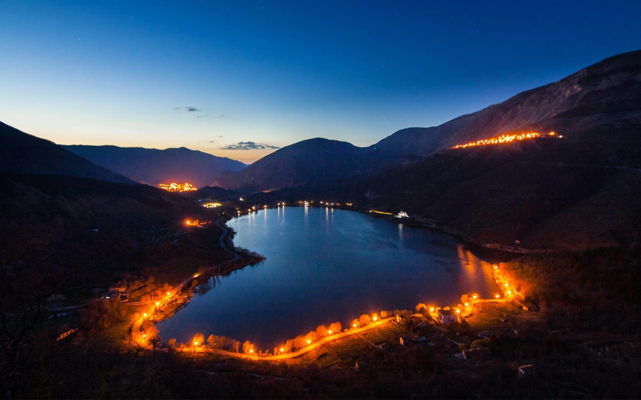 Lago di scanno 2.jpg
