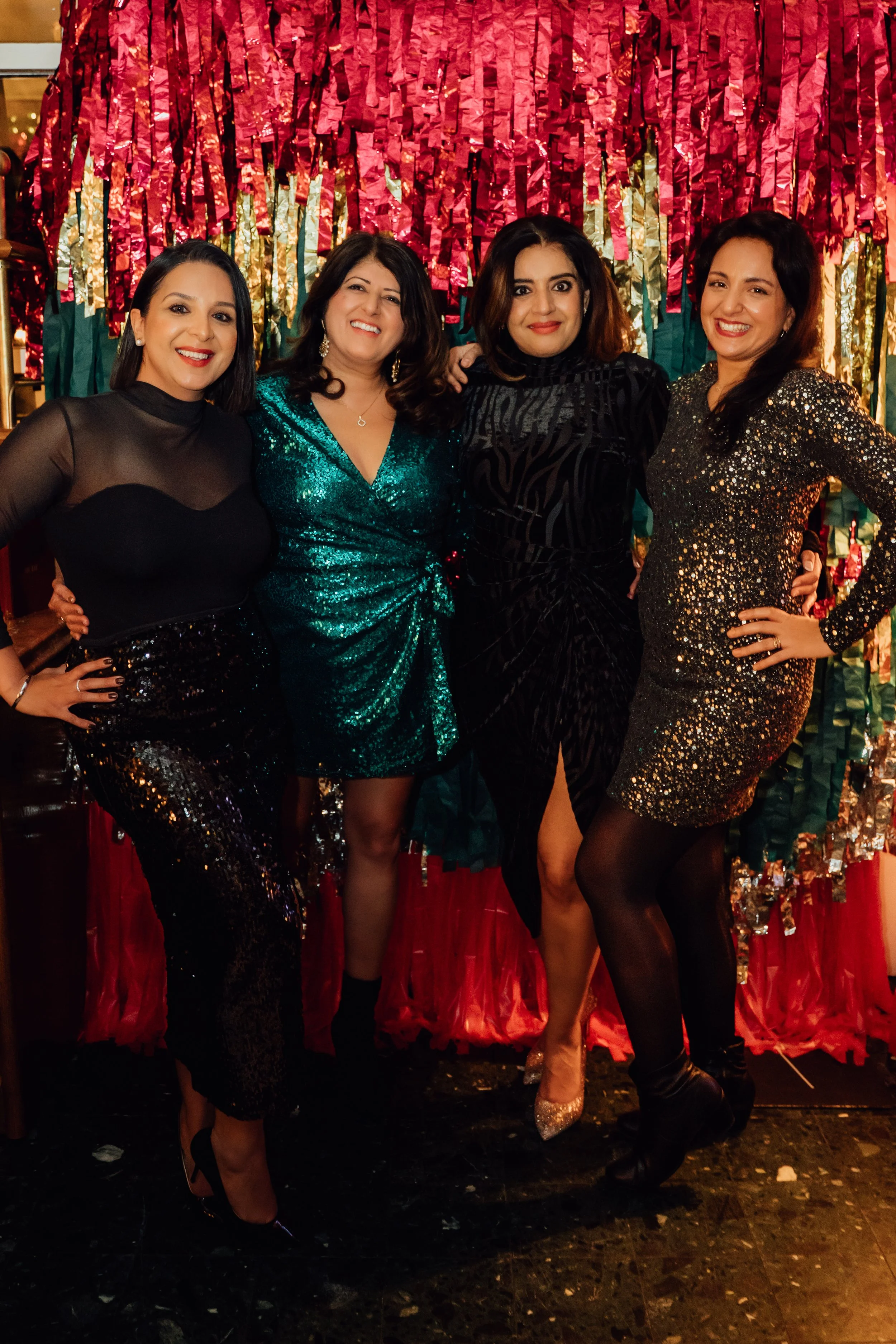 12_RiseUp_XmasParty_031225_72.jpg