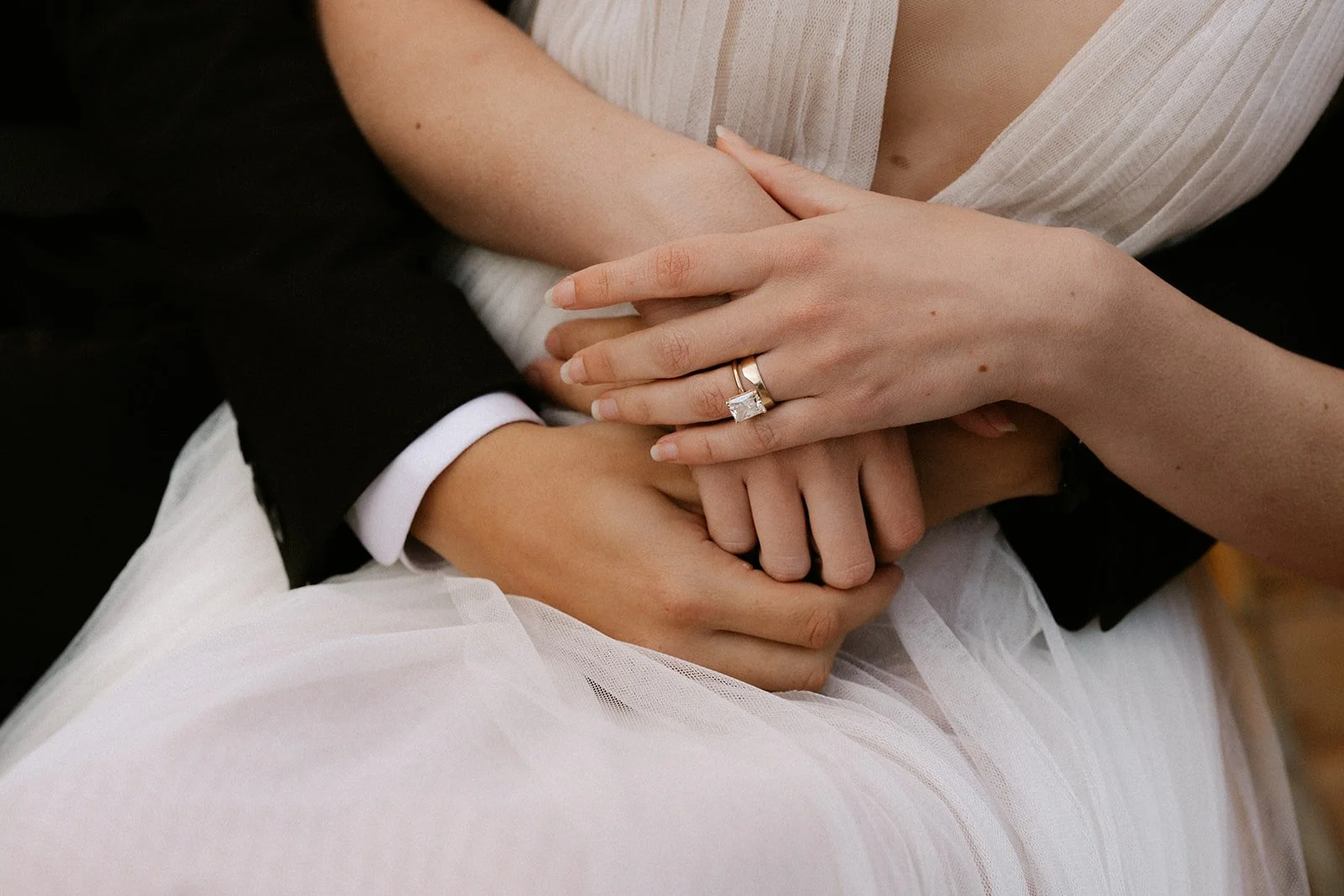 detail shot of the weddings rings during elopement