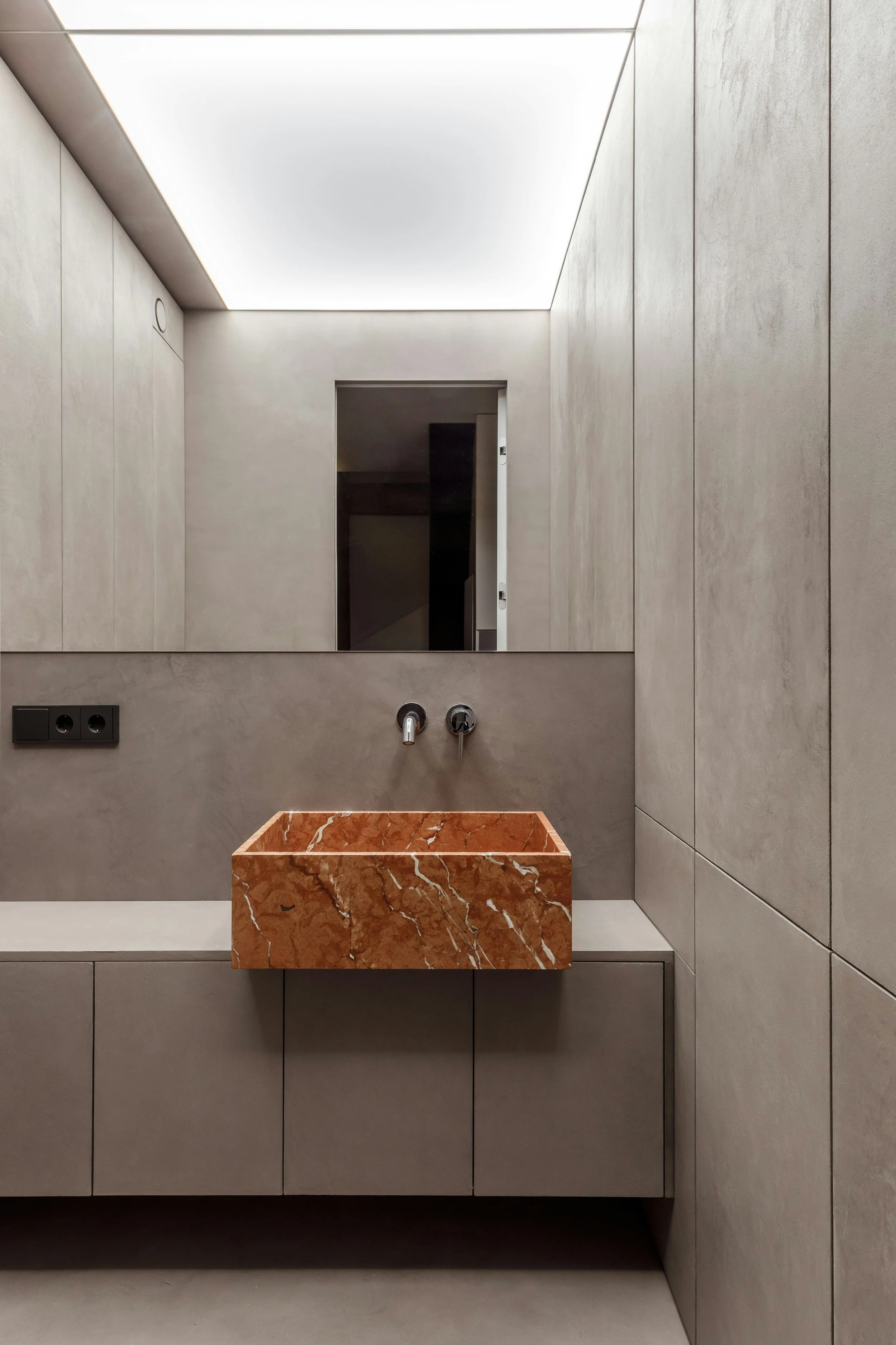 poza baño suspendida