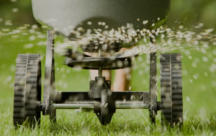 Lawn fertilizer.png