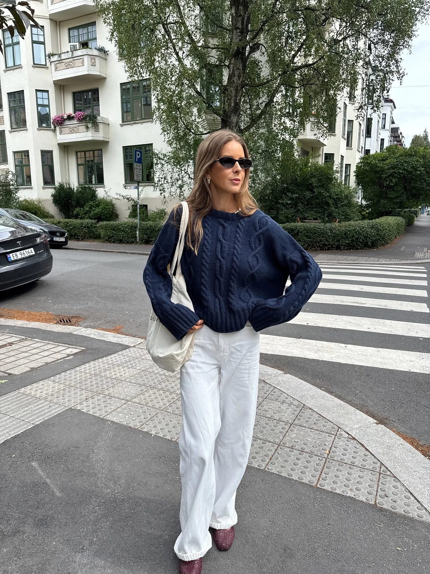 Two of my favourite sweaters and also my two bestseller patterns💙🤍🩶

You find the patterns for Tyra sweater and Fr&oslash;ya Sweater at www.ingriddyb.com

Btw I really want a cardigan version of Tyra sweater🤭

#fr&oslash;yasweater #tyrasweater #i