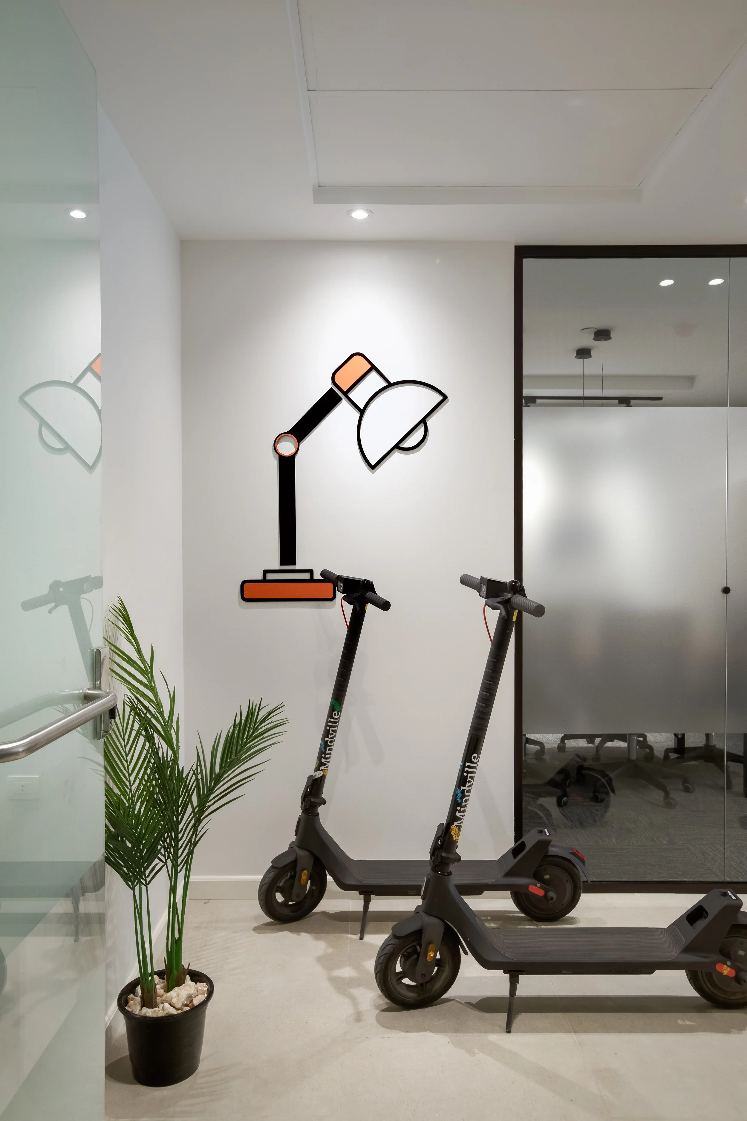 Private offices and open desks at Mindville coworking spaces in New Cairo