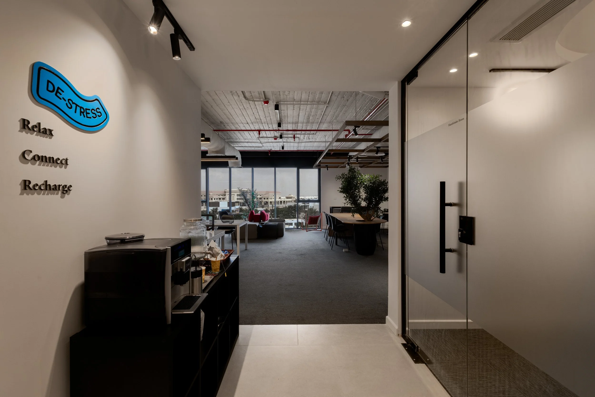 Private offices and open desks at Mindville coworking spaces in New Cairo