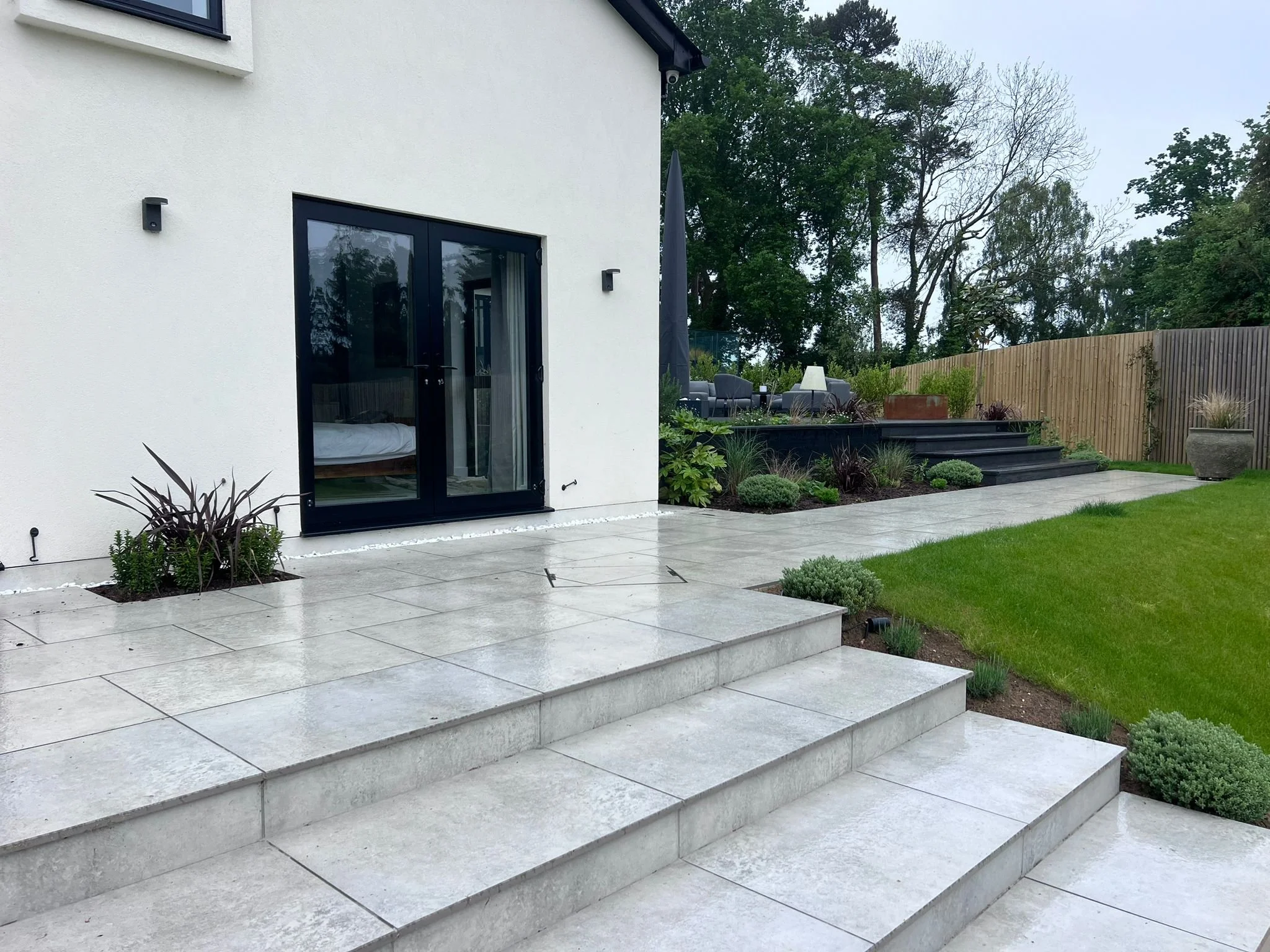 Contemporary Landscape Designers: Balancing Aesthetics and Functionality