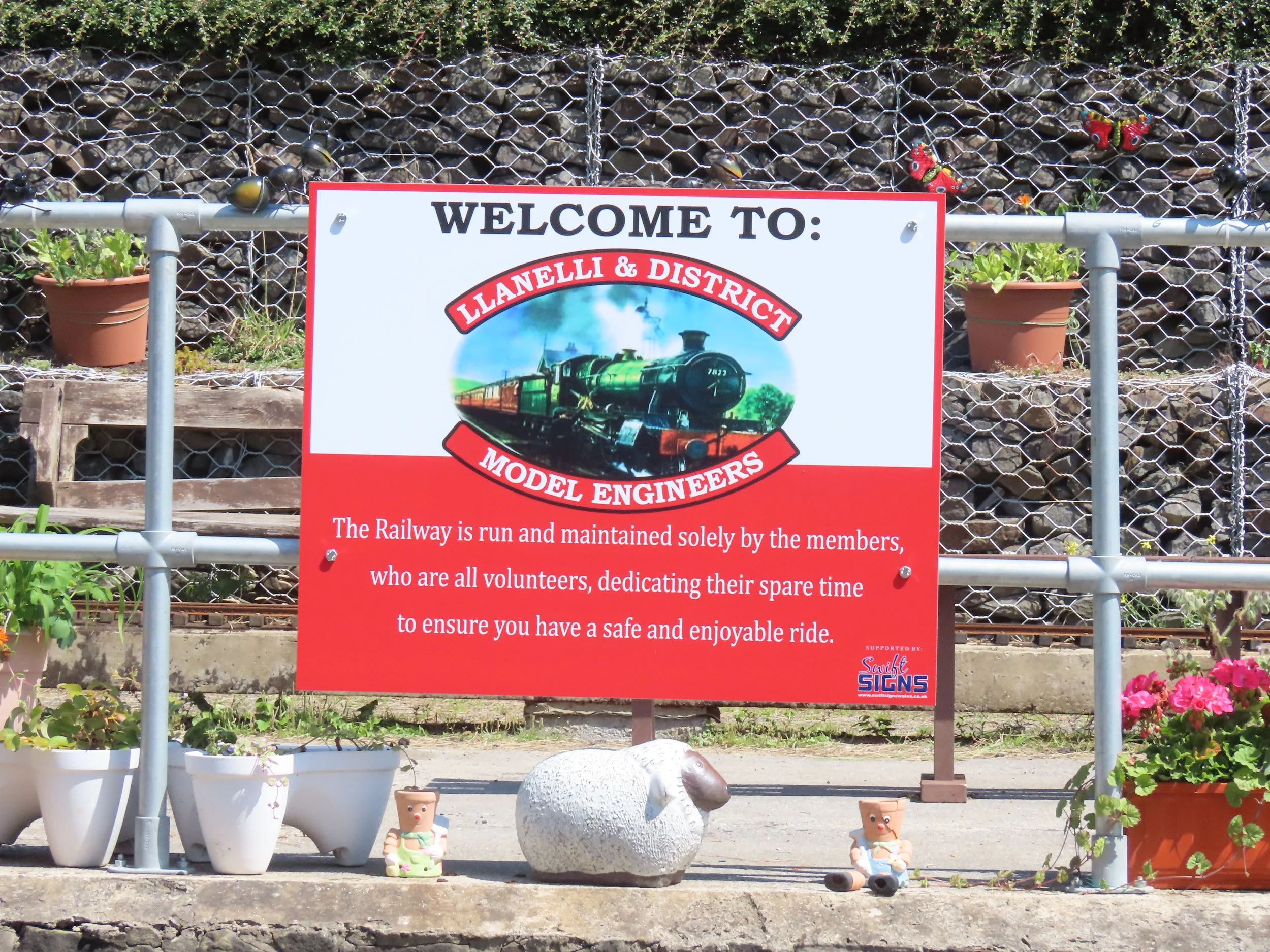 pembrey-country-park-visit_53889876563_o.jpg