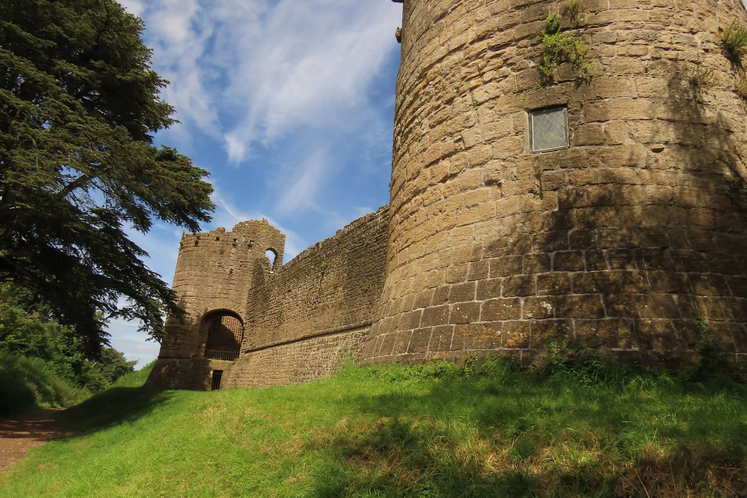 around-caldicot-castle_53833481814_o.jpg
