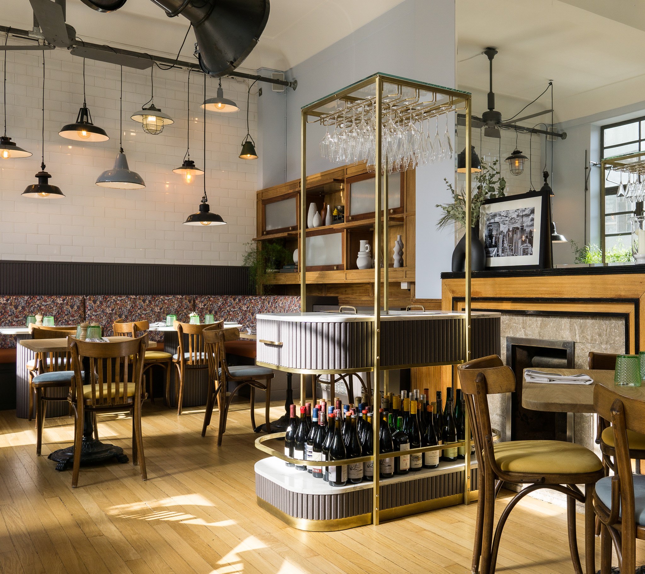 ElisRestaurant3818.jpg