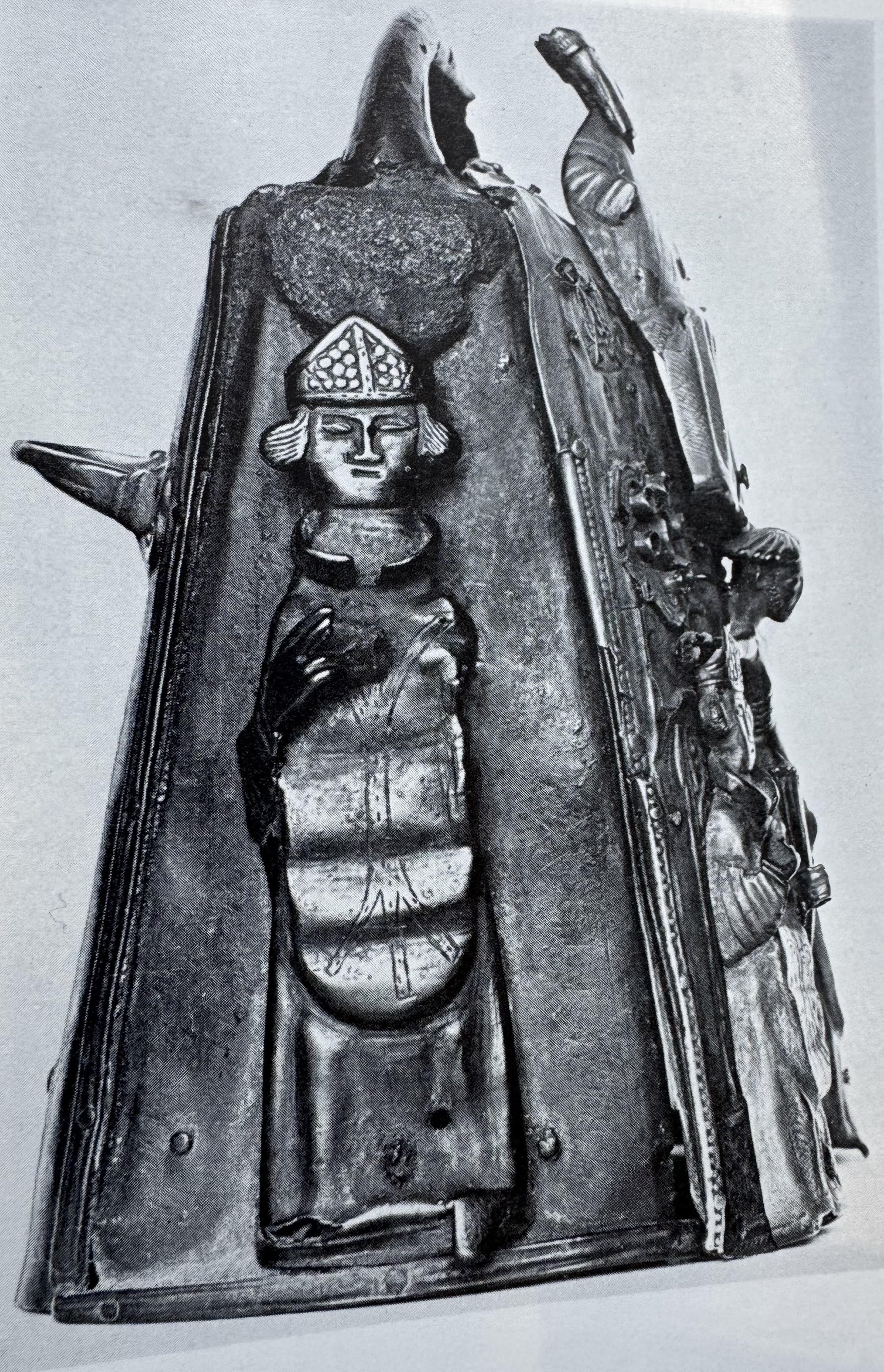 4. A priest, a boat and a bell