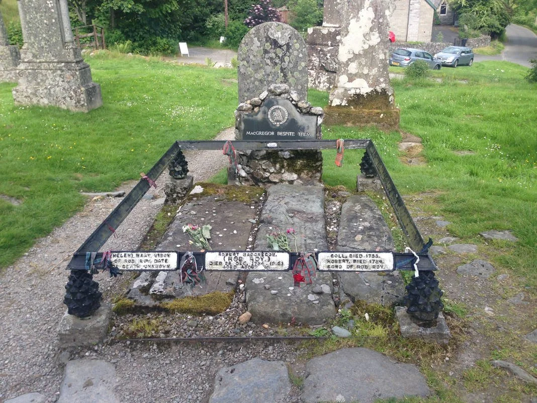Rob-Roy-MacGregor-Grave.jpg
