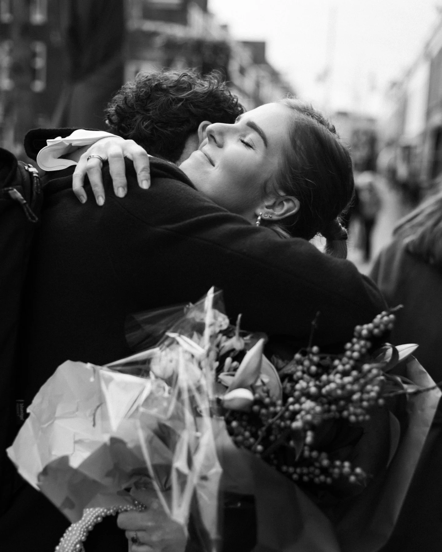 S &amp; S 🥹

Op 6 december had ik de eer om ceremoniemeester te zijn op de bruiloft van deze liefste mensen. Nog voor die grote dag zeiden ze ja bij de gemeente Nijmegen en ik mocht erbij zijn ❤️❤️❤️

Koppel / @sofievandijk @sjoerd.g.brouwer 
Fotogr