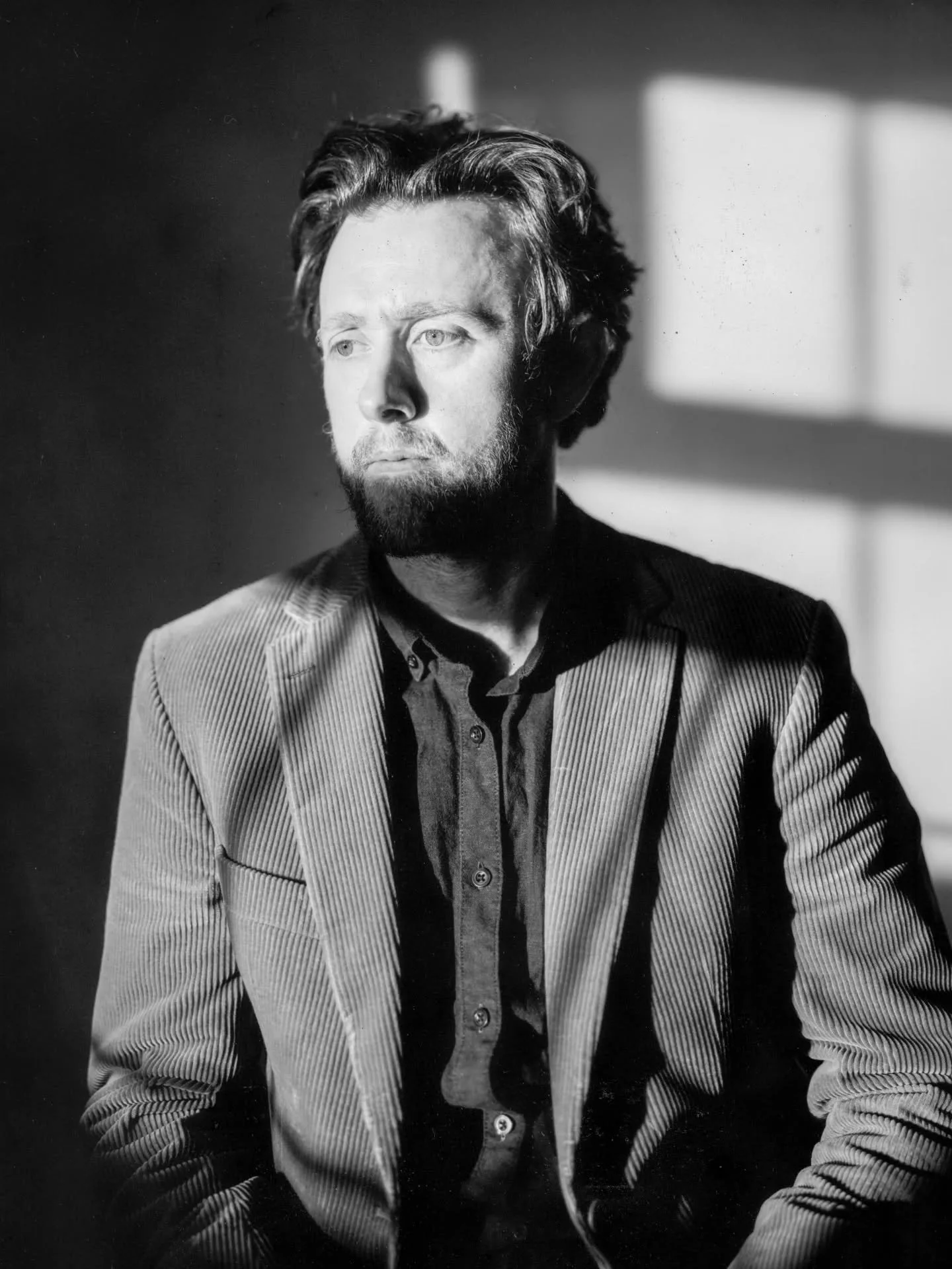 Let it be known, I will play a hometown show, Upstairs at @canton_caseys_mullingar on Thursday 4th December. Joining me for this intimate show will be @lallymusic on Upright bass. Tickets on sale this Wednesday.

Thanks to @darrenmacsuibhne for takin