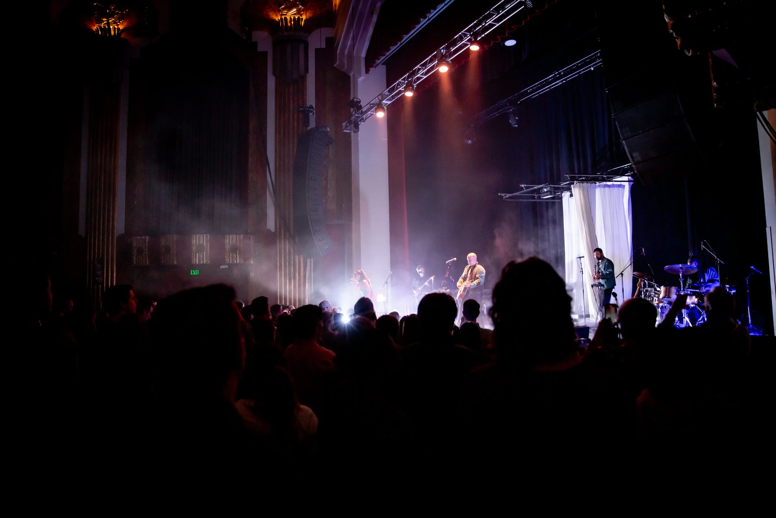 20250405_JohnnySwim_ParamountTheatre_204A3987.jpg