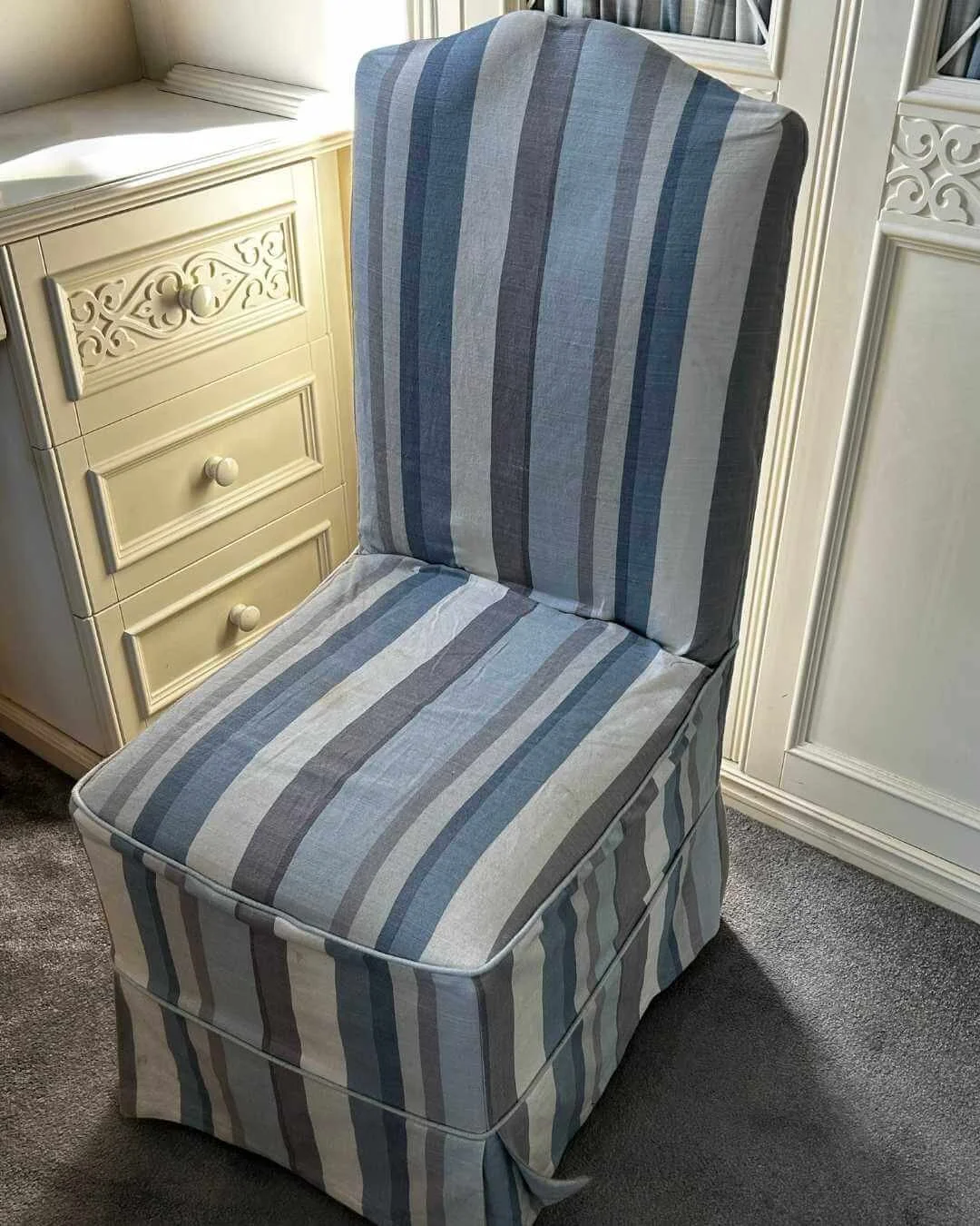 dressing-chair-before-photo.jpg