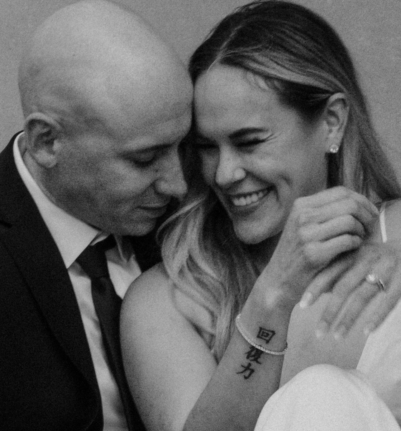 Amanda & Tylor _ B&W Edit 2-13.jpg