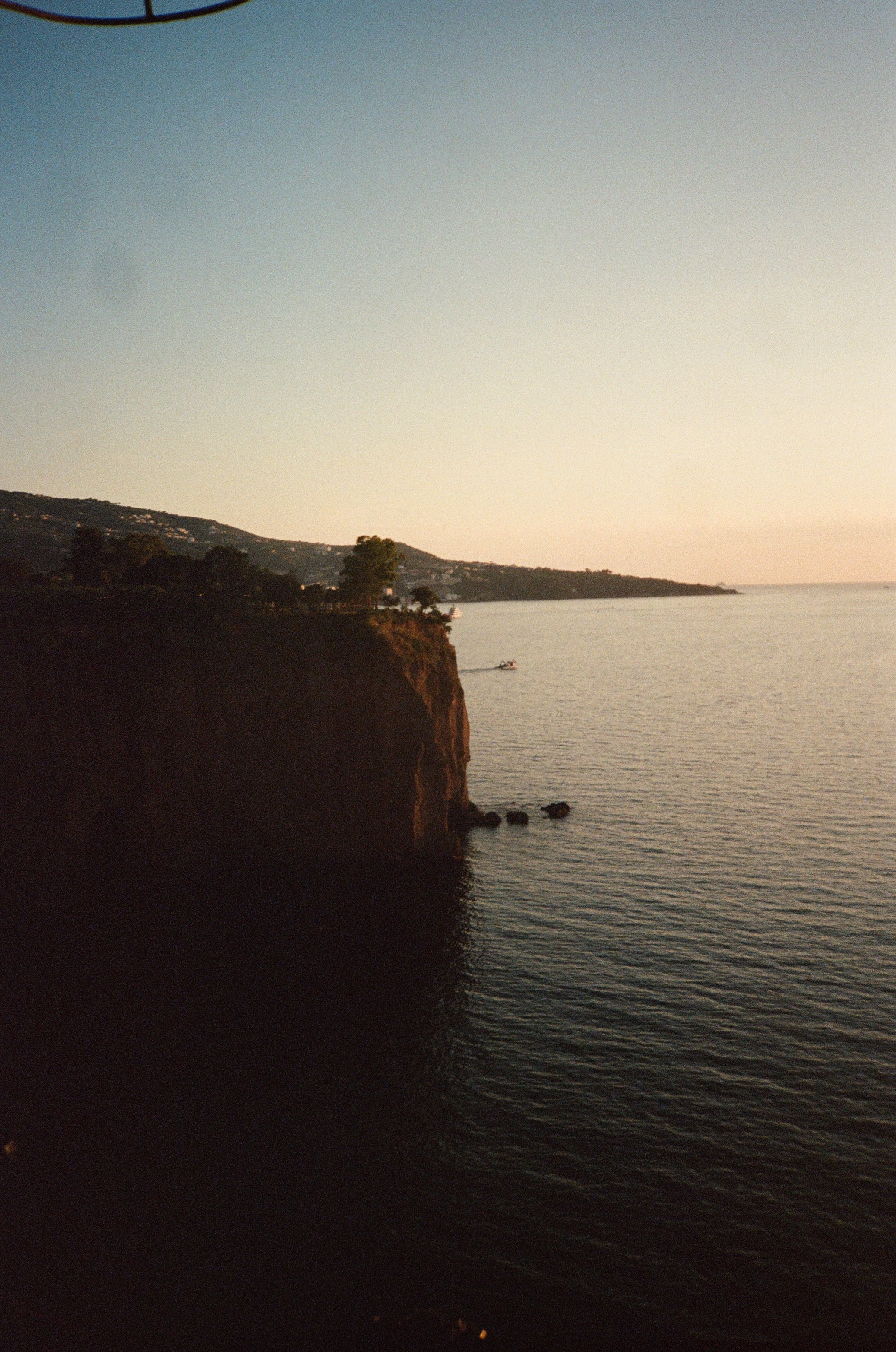 61648-006164830012-QZUe.jpg