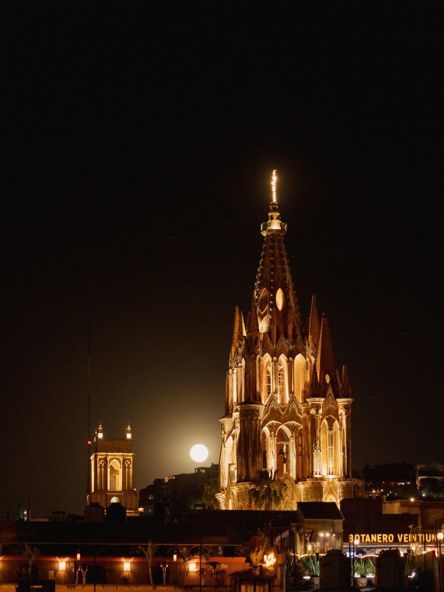 San Miguel de Allende has a kind of energy that can&rsquo;t be explained &mdash; you just feel it. It&rsquo;s a place I truly love coming back to, not just for its beauty, but for the sense of peace and magic that lives in every corner. Working here 