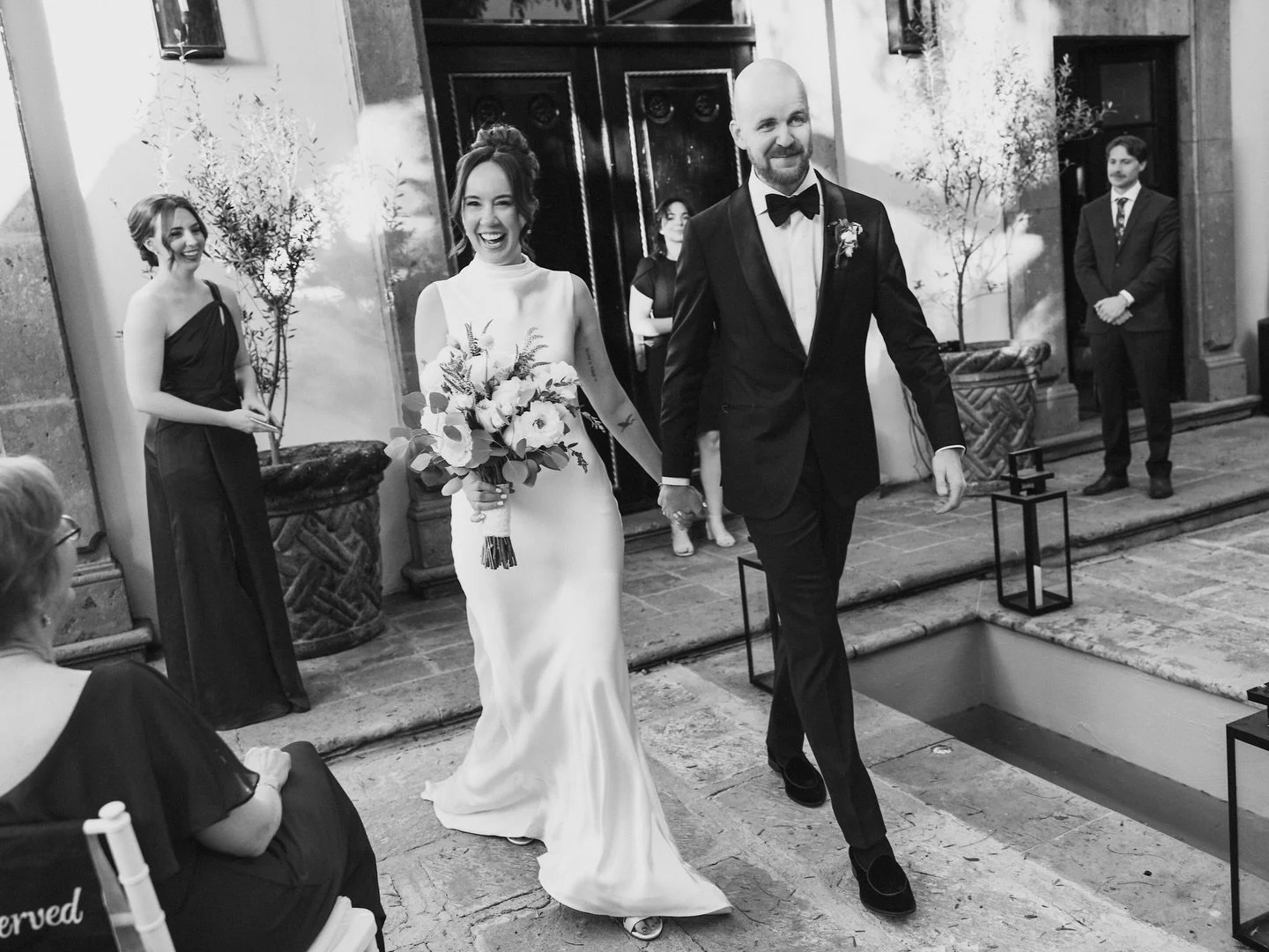 A few favorite moments from Shannon &amp; Andrew&rsquo;s wedding. So much love, happiness, and beautiful energy all throughout the day. 

WP @bodasanmiguel 
Venue @casafeliciana 
Makeup and Hair @angie.mendoza.bridal 

#weddings #weddingday #weddingp