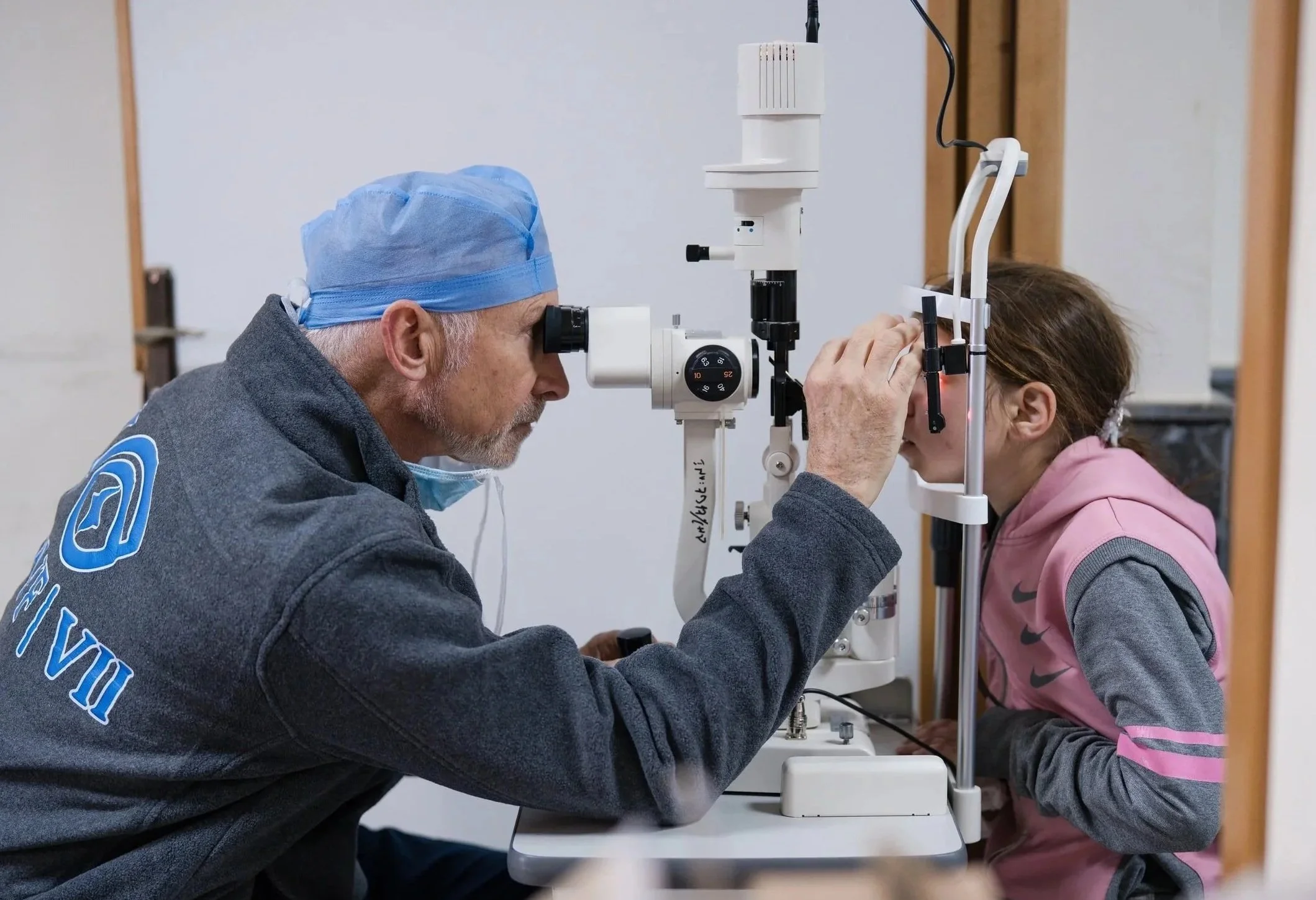 ADVF surgeon preparing a young girl for cataract surgery