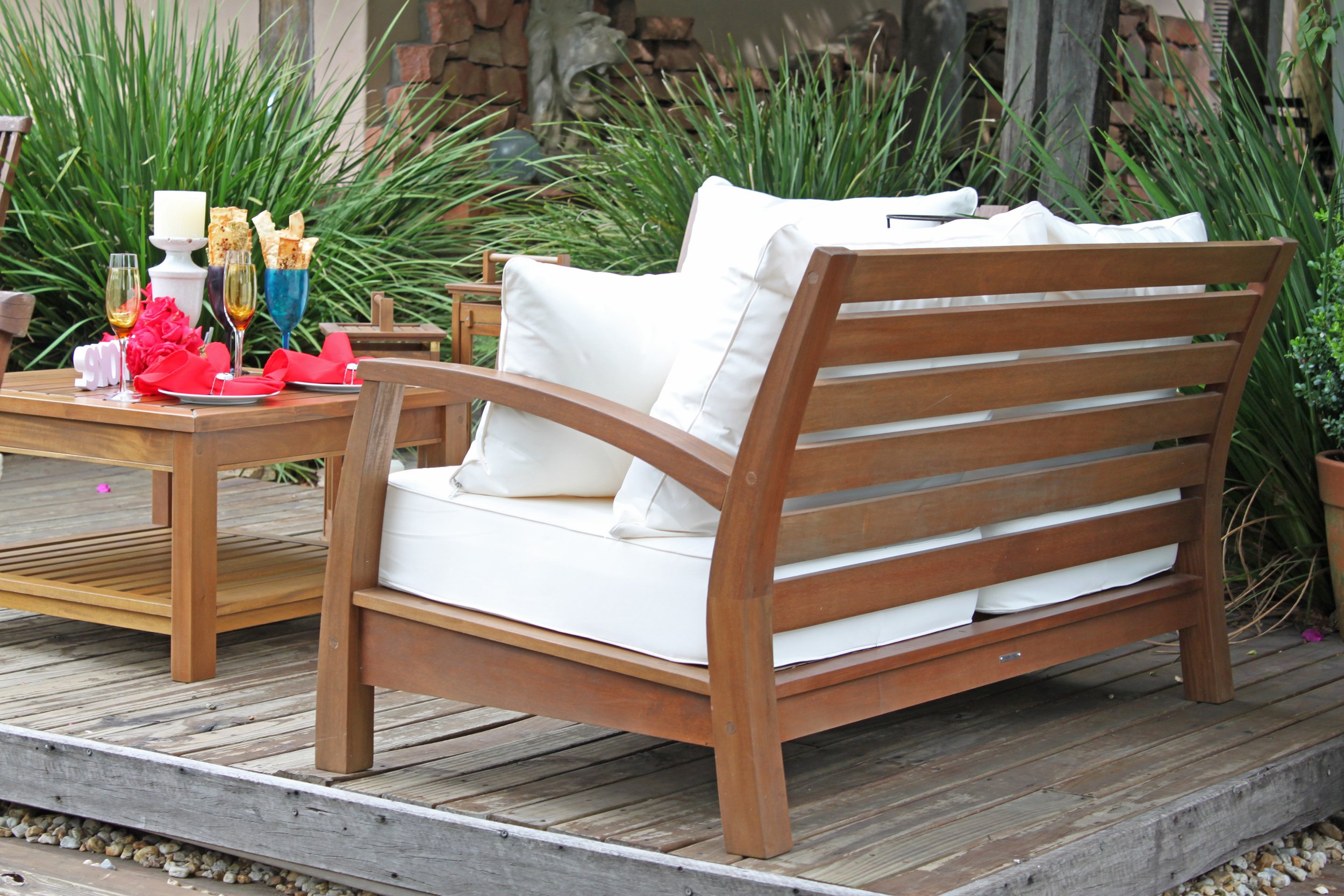 Sofá Tropical 2 Lugares 01.jpg