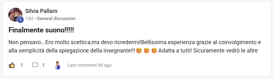 Screenshot di un post su un social media con un commento che annuncia finalmente il suono, accompagnato da emoji sorridenti e un pollice in su.