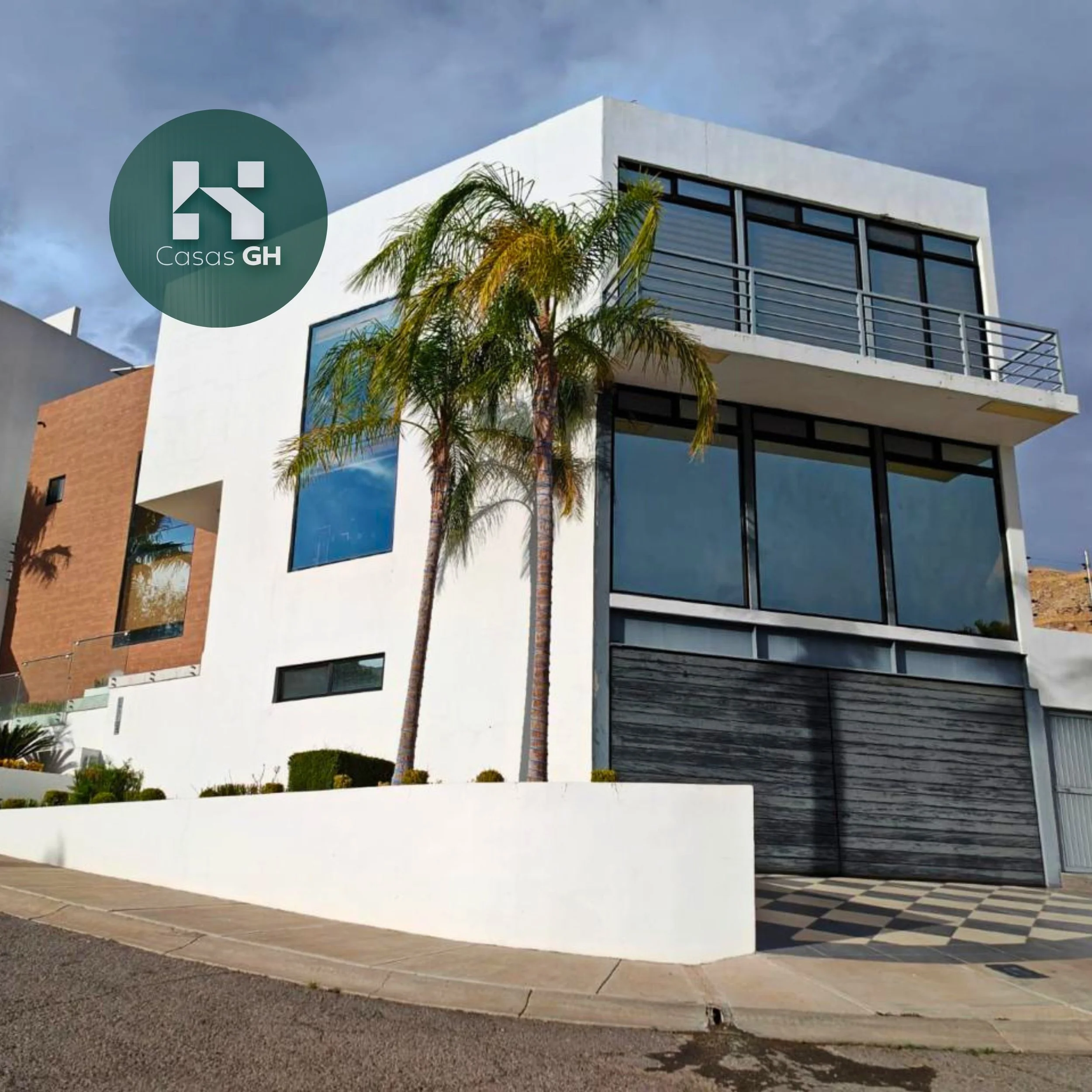 Casa de lujo en venta en Cumbres de San Francisco 